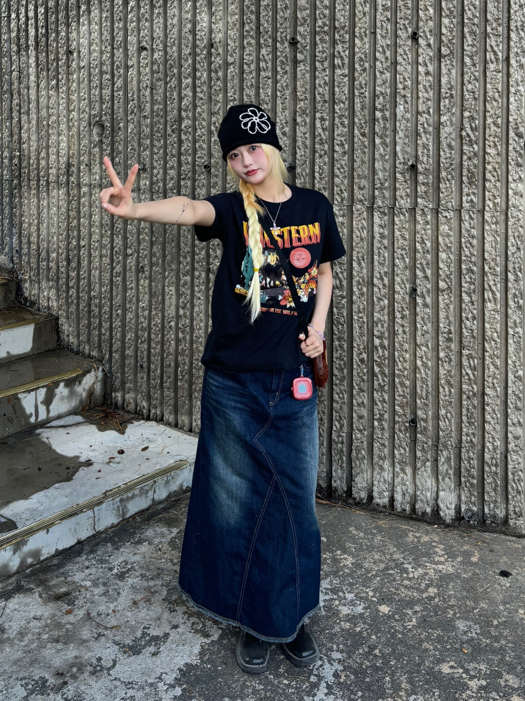 Gildan X American Collection Western T-Shirt Black 착용 스타일 - 2
