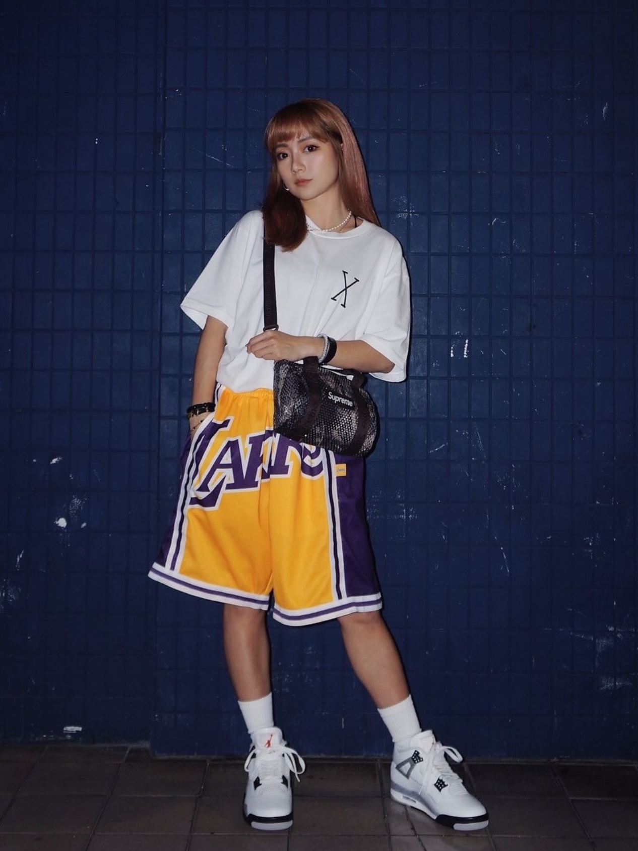 Supreme x 40 Acres Malcolm X T-Shirt Black - 25SS, Supreme x 40 Acres Malcolm X T-Shirt White - 25SS 착용 스타일 - 6