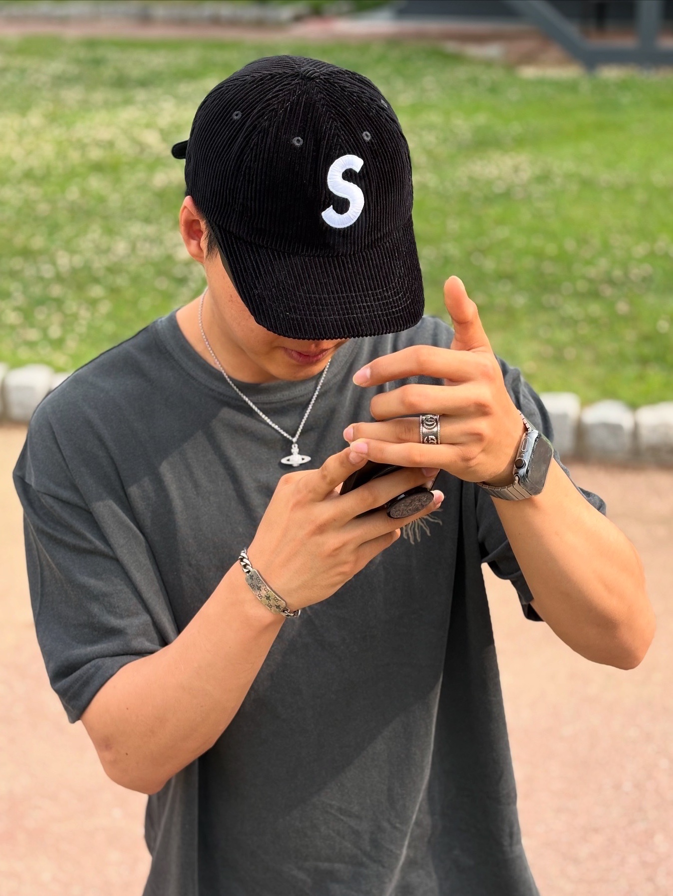 Oakley Edge Icon Blackout, Supreme Corduroy S Logo 6-Panel Black - 24FW 착용 스타일 - 7
