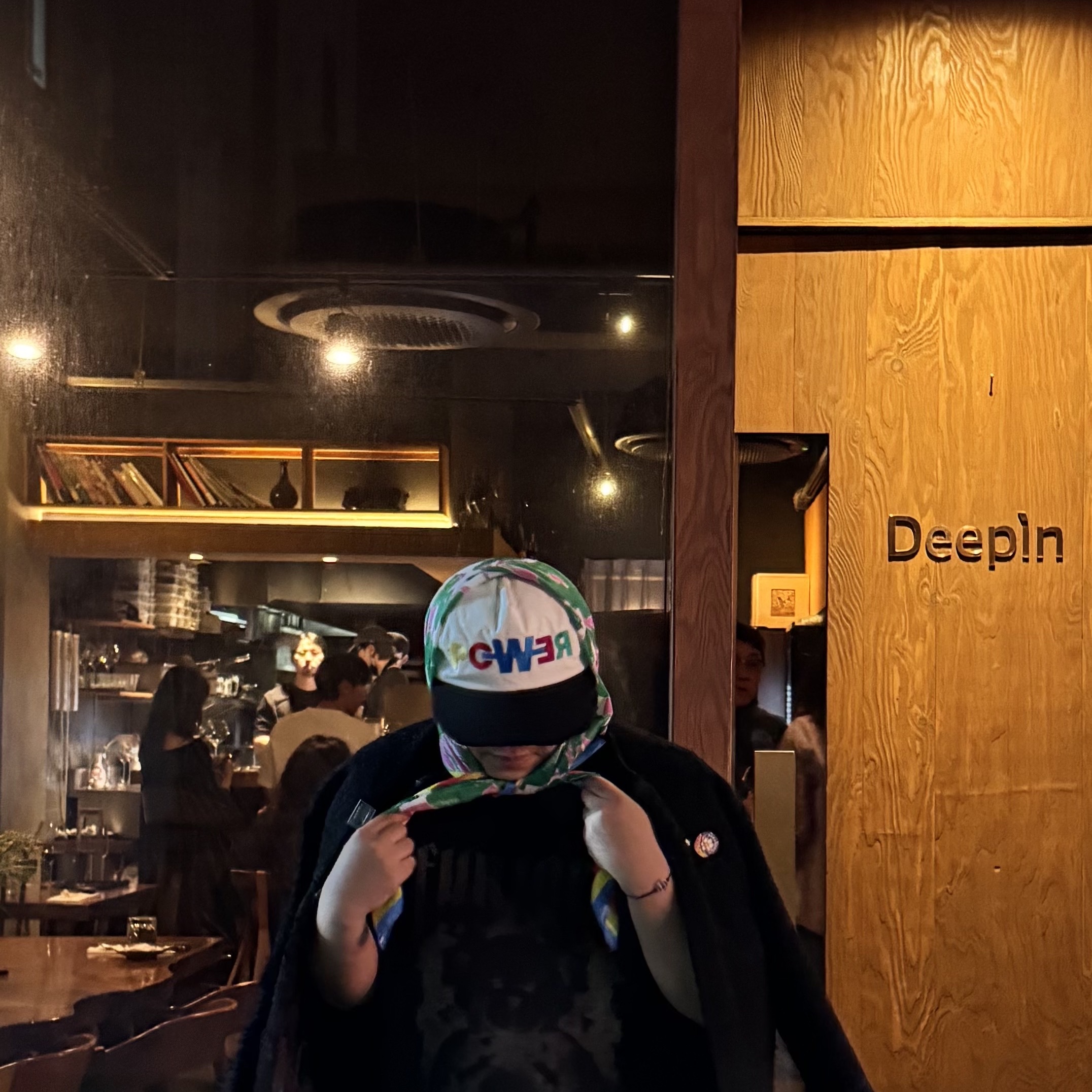 G-DRAGON Power Ball Cap White, G-DRAGON Power Scarf Multi 착용 스타일 - 2