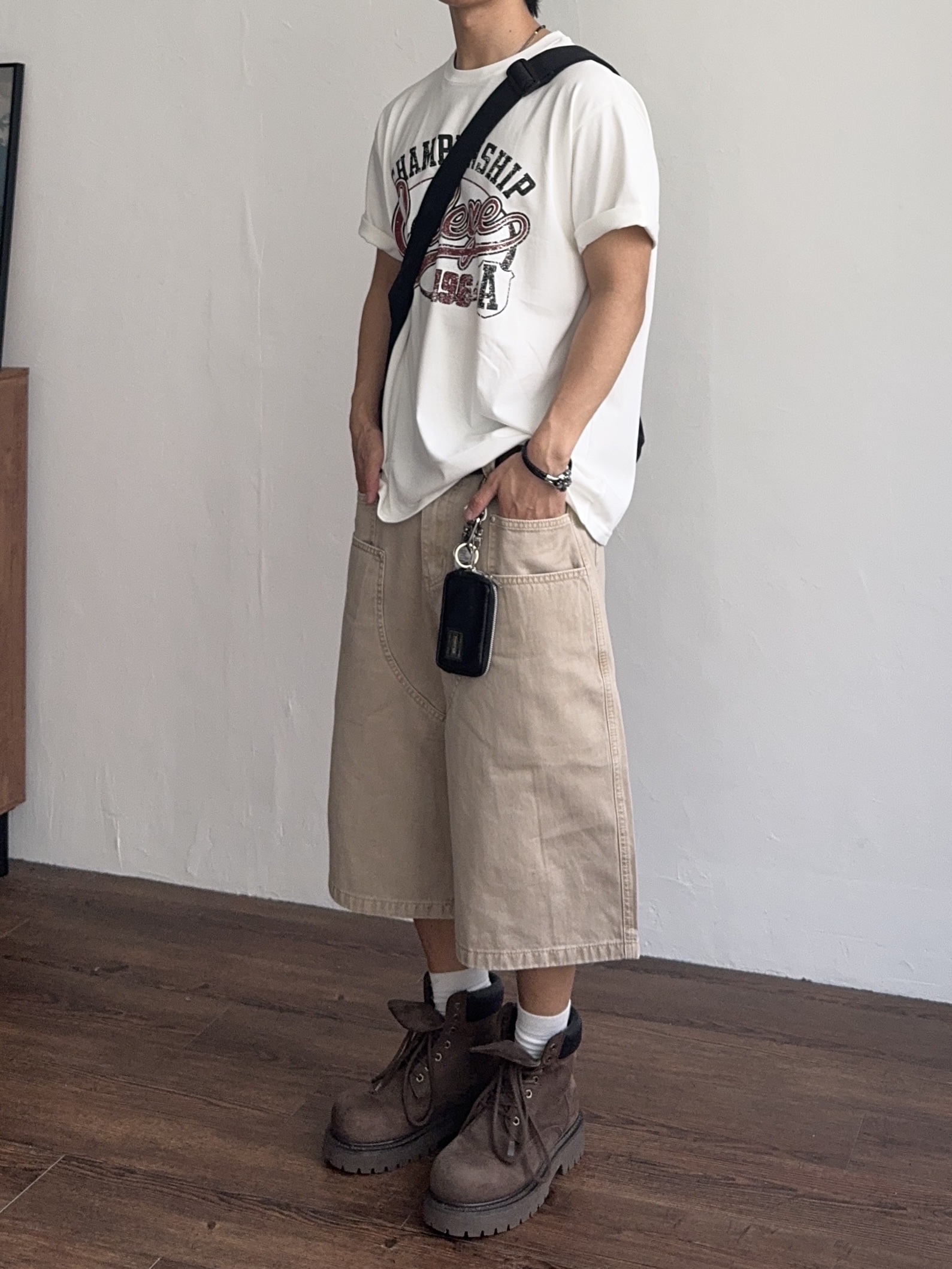 LOSTGARDEN Route Brown, Porter Freestyle Multi Coin Case Black 착용 스타일 - 1