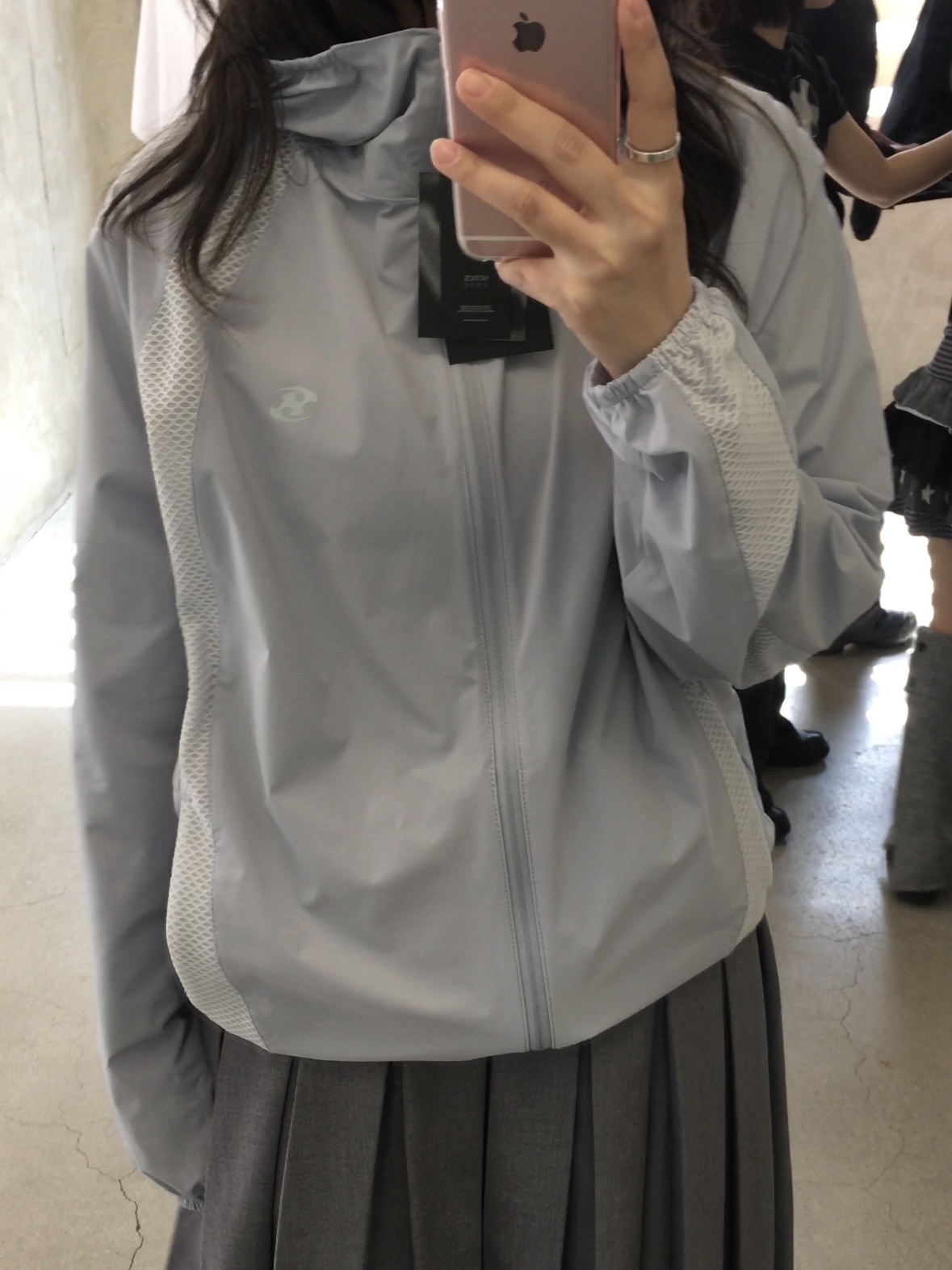 Sansan Gear Mesh Jacket Sky Blue - 25SS, Sansan Gear Stripe Hood Shirts Blue - 25SS 착용 스타일 - 1