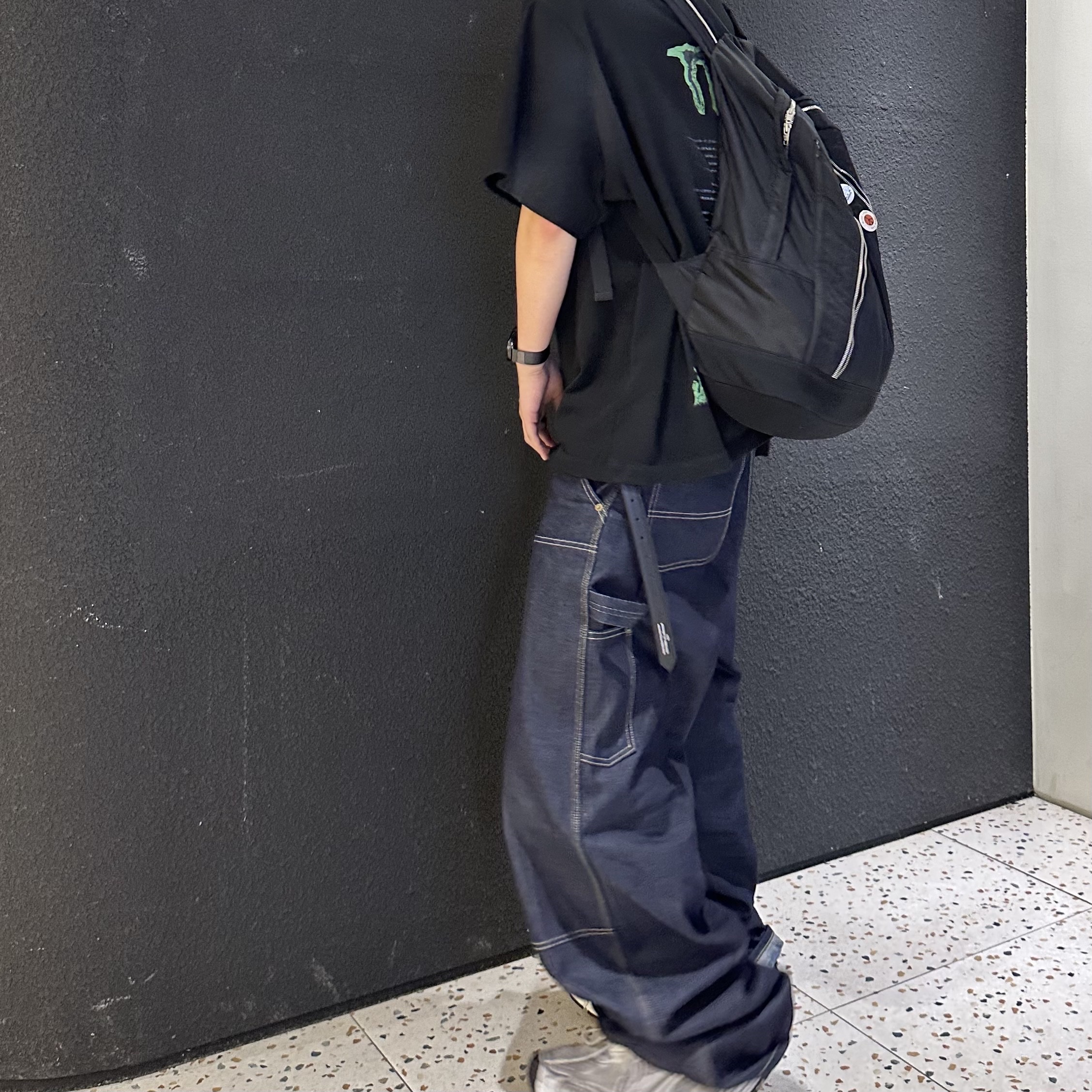 Balenciaga 10XL Sneakers White Grey Silver Black, Nonnod Soft Drink T-Shirt Washed Black 착용 스타일 - 2
