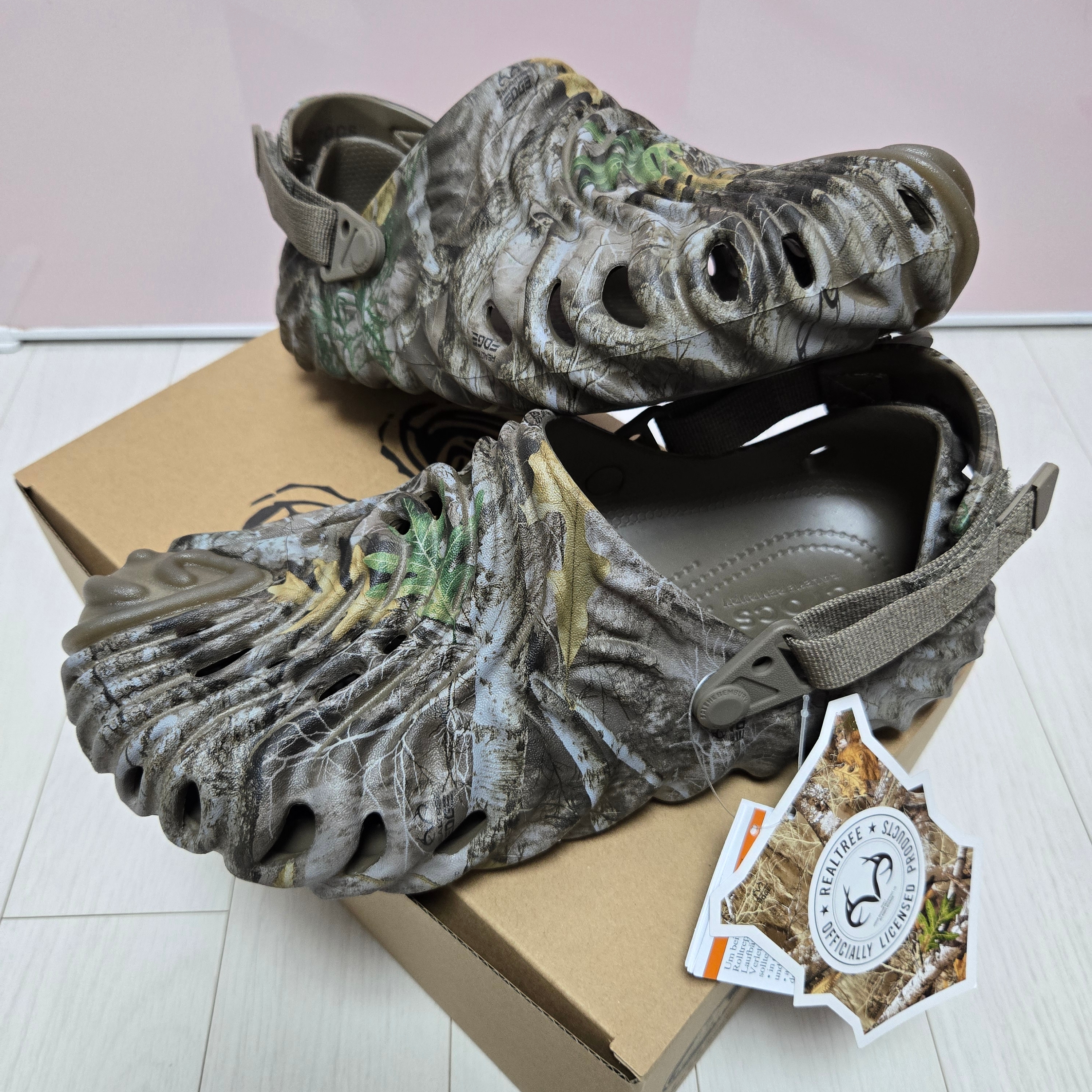 Crocs x Salehe Bembury Real Tree Camo 착용 스타일 - 2
