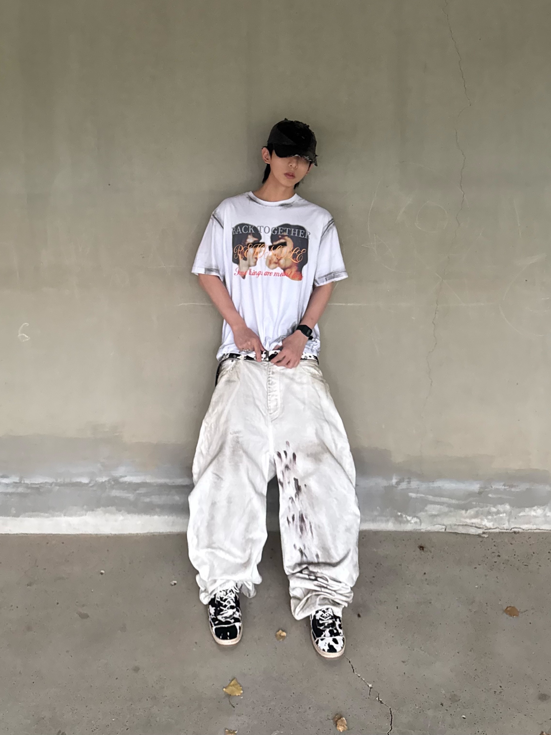 GRAILZ x KOIN SEOUL Rekindle T-Shirts White, Kamien x MJD Double Hole Belt Oreo Calf Hair 착용 스타일 - 3
