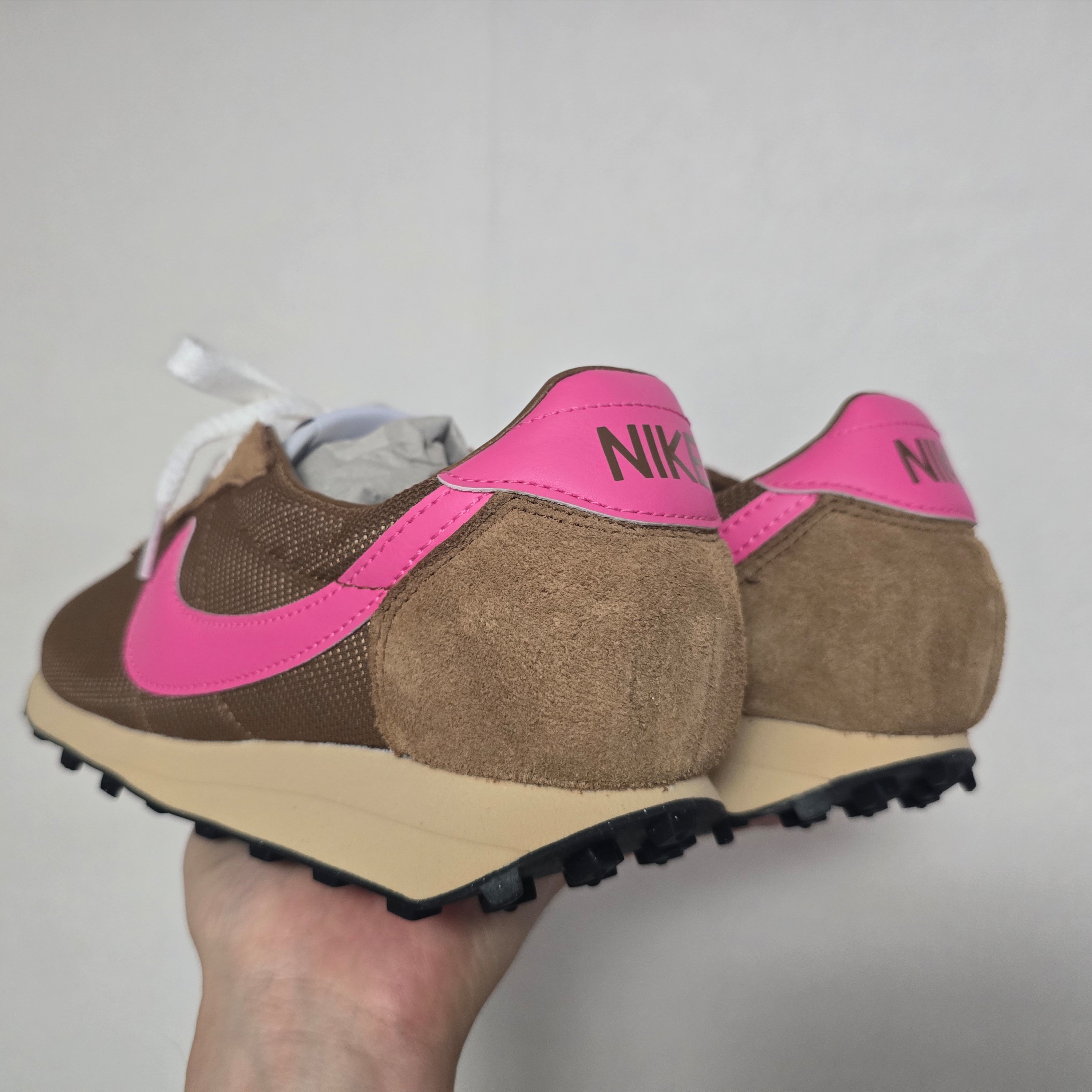 Nike LD-1000 SP Light British Tan and Pinksicle 착용 스타일 - 2