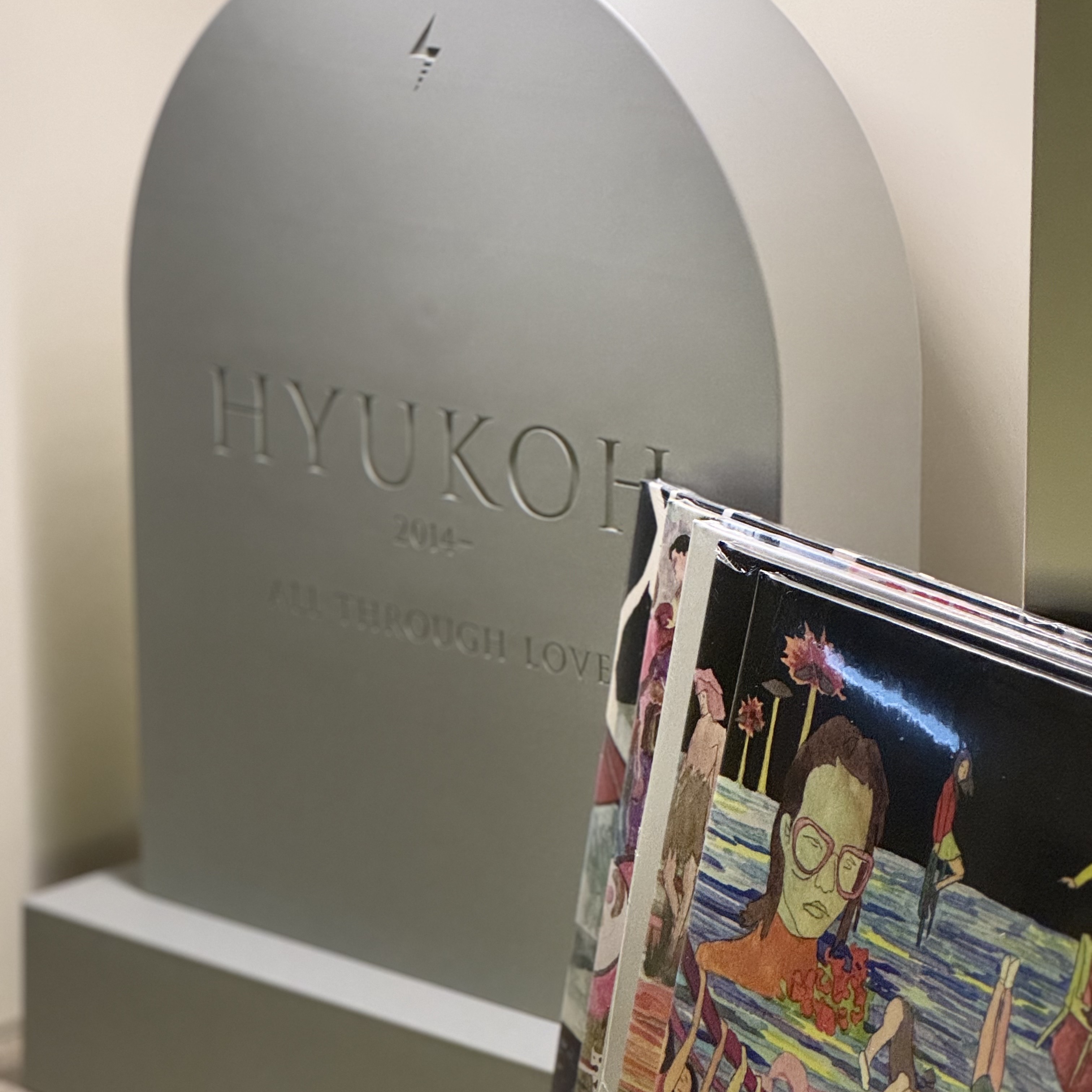 HYUKOH x Fragment Design Funeral For A Friend Vinyl Box Set 착용 스타일
