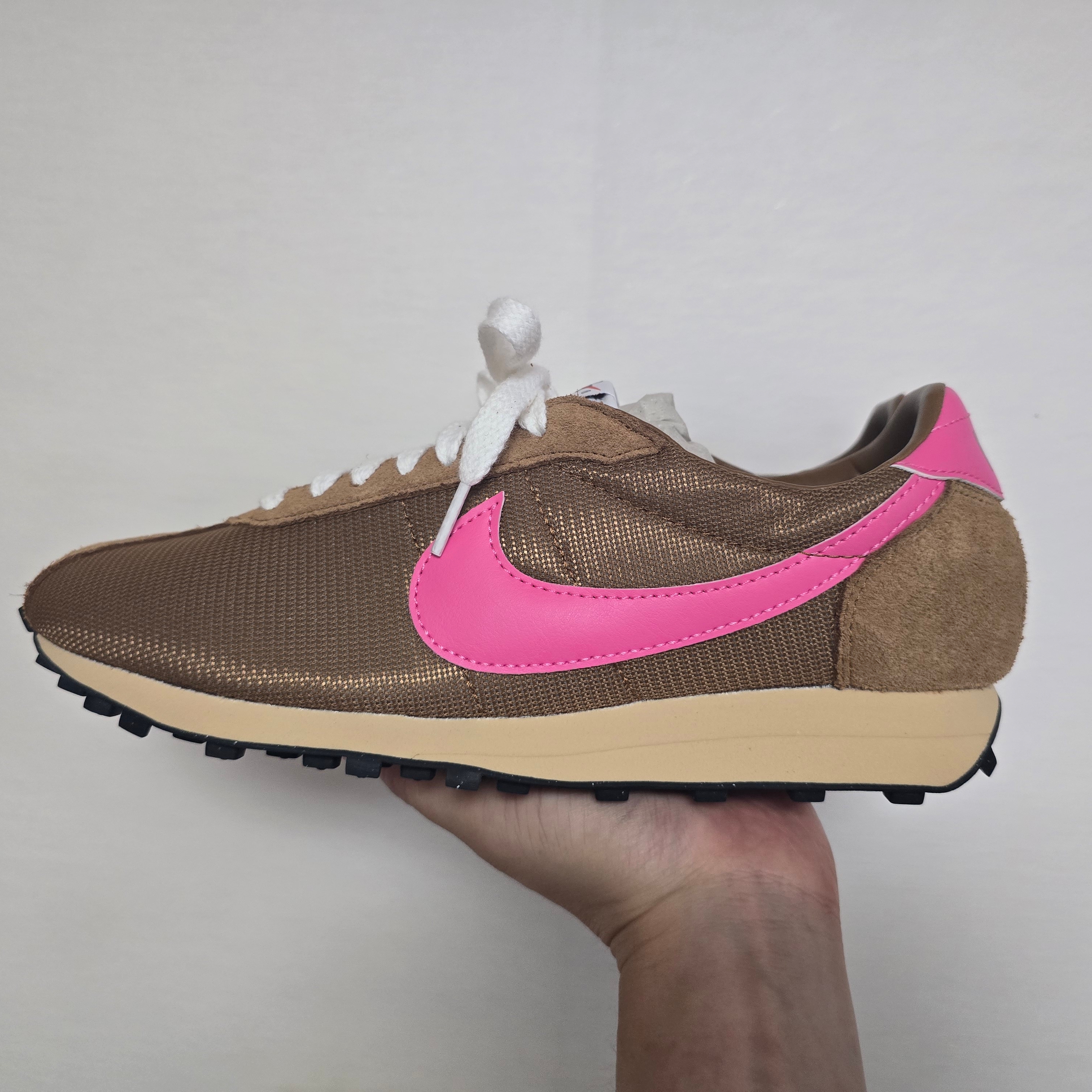 Nike LD-1000 SP Light British Tan and Pinksicle 착용 스타일 - 1