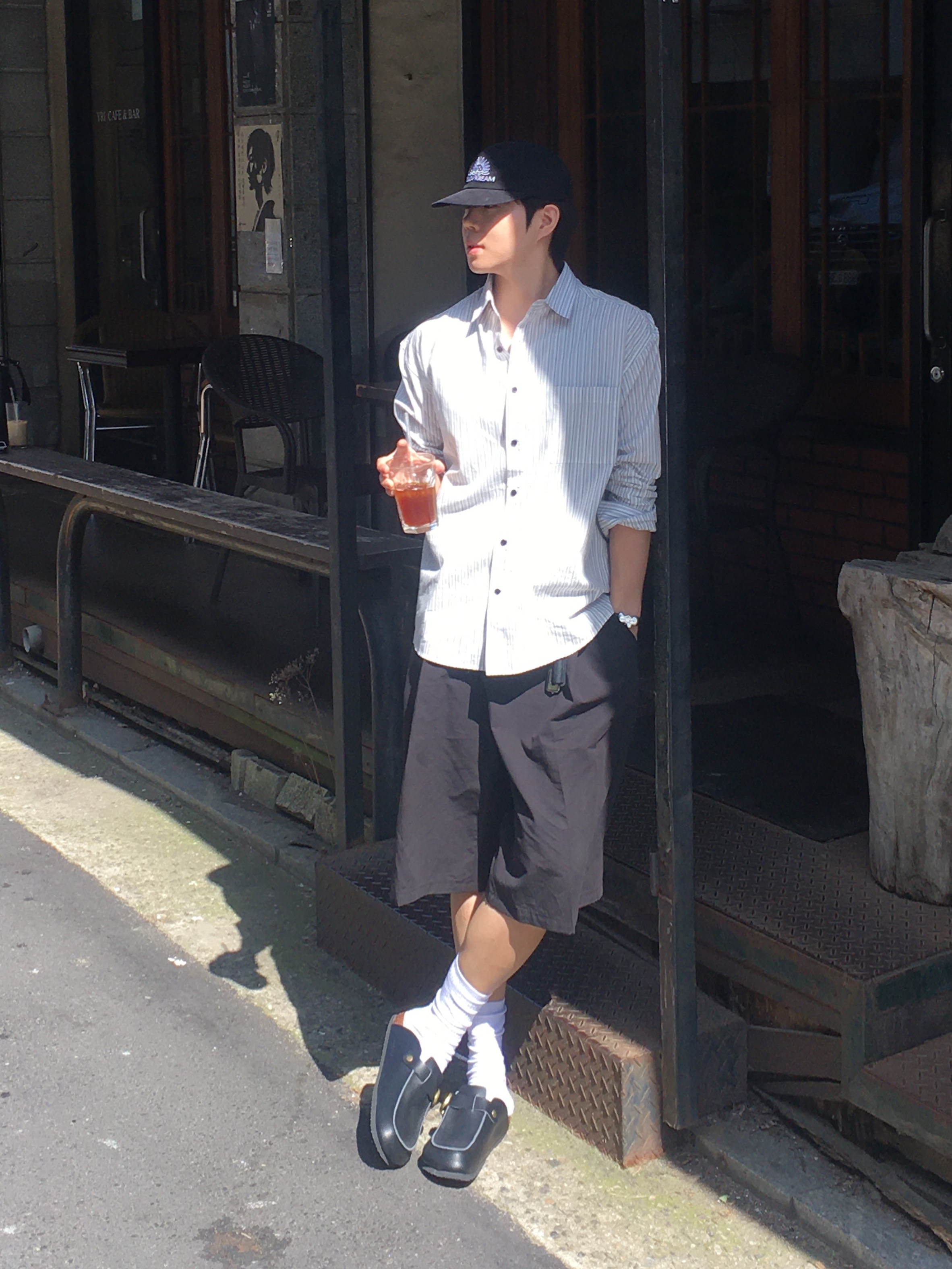IYSO Ute Black, TOWTOW.ARCHIVE Timeless Twist Wristlet V3_Black&Silver 착용 스타일 - 1
