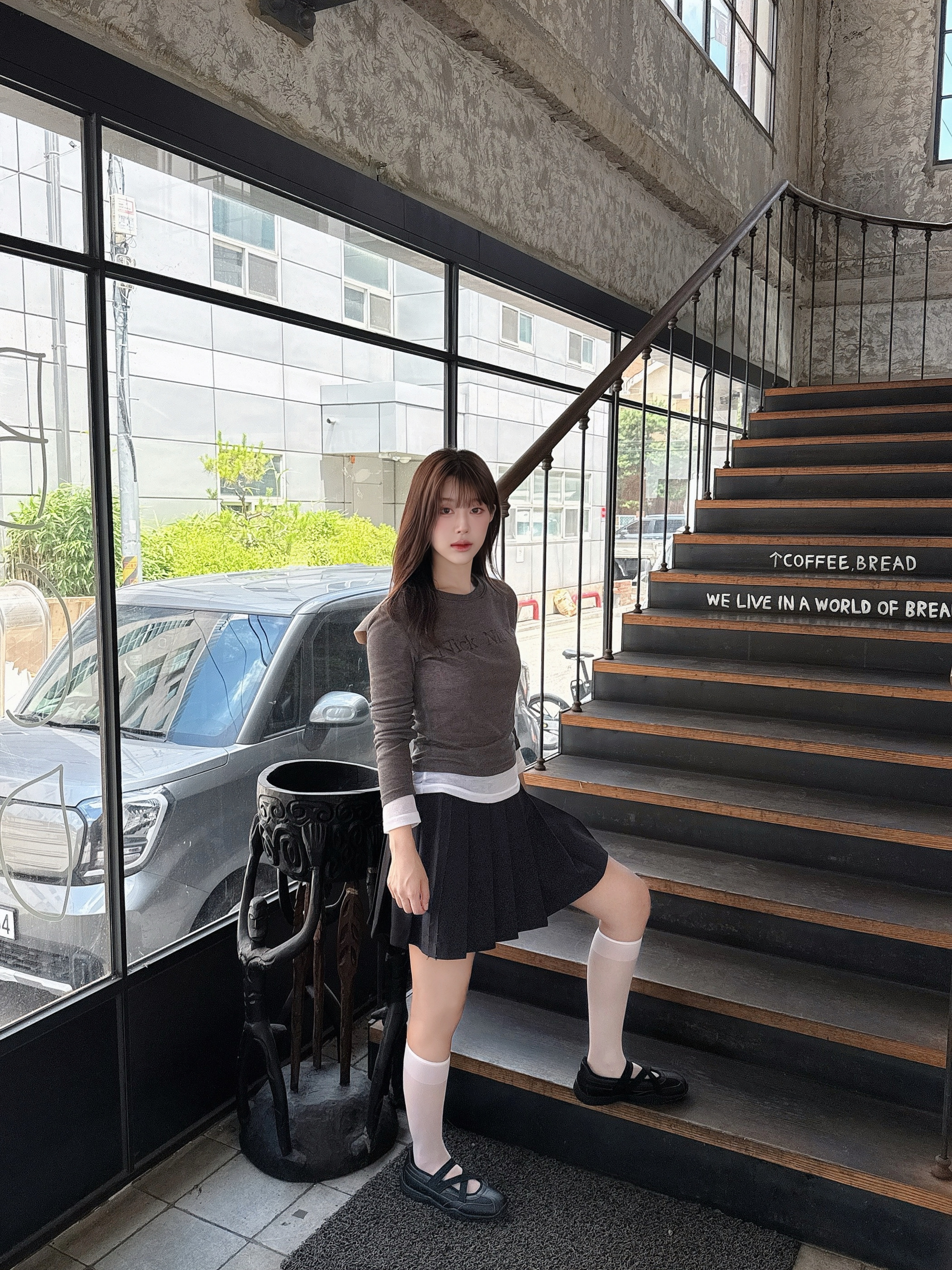 le coq sportif La Plie Mary Jane Black 착용 스타일 - 4