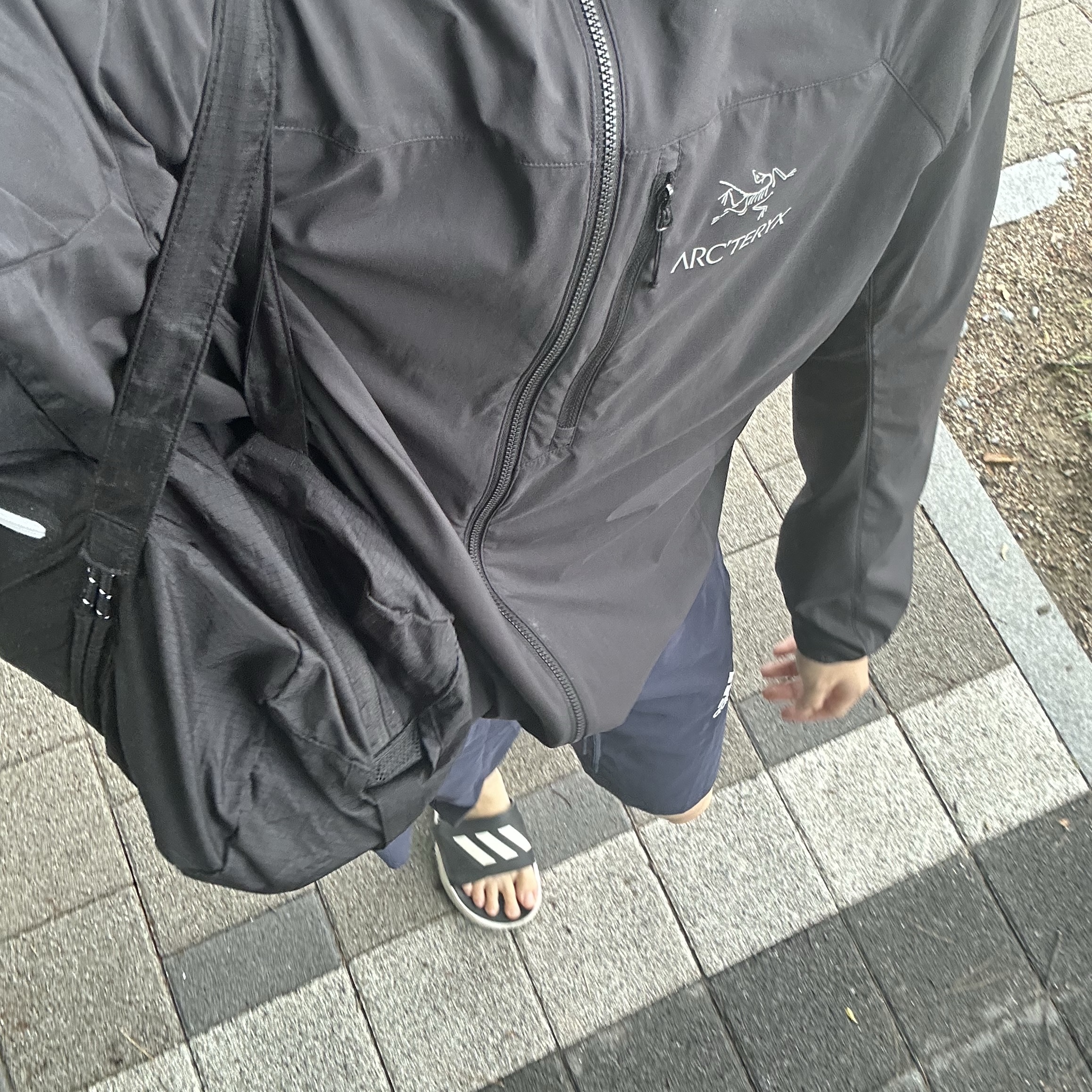 Arc'teryx Squamish Hoody Black 착용 스타일