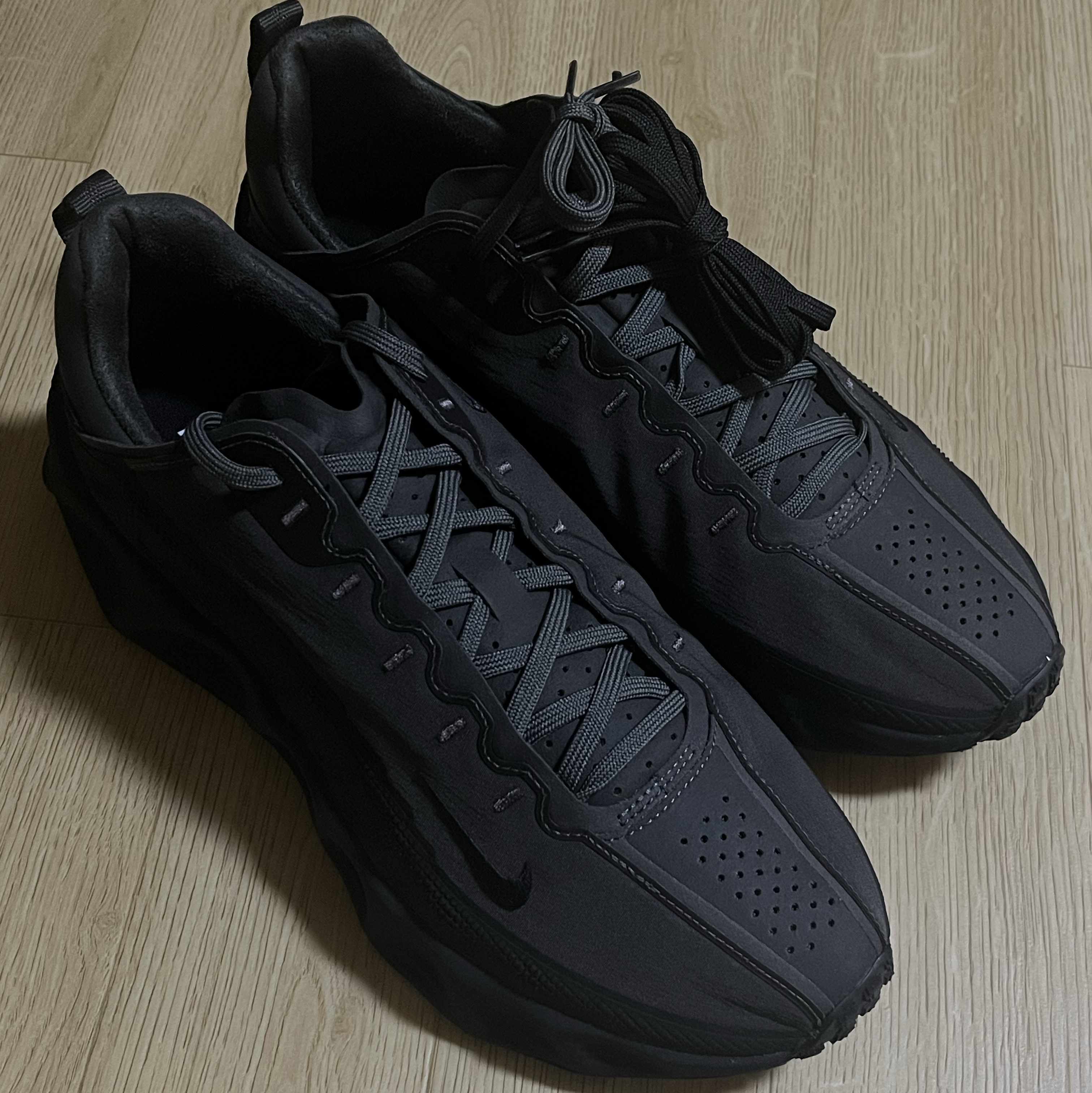 Nike x Hyein Seo Ava Rover Black 착용 스타일