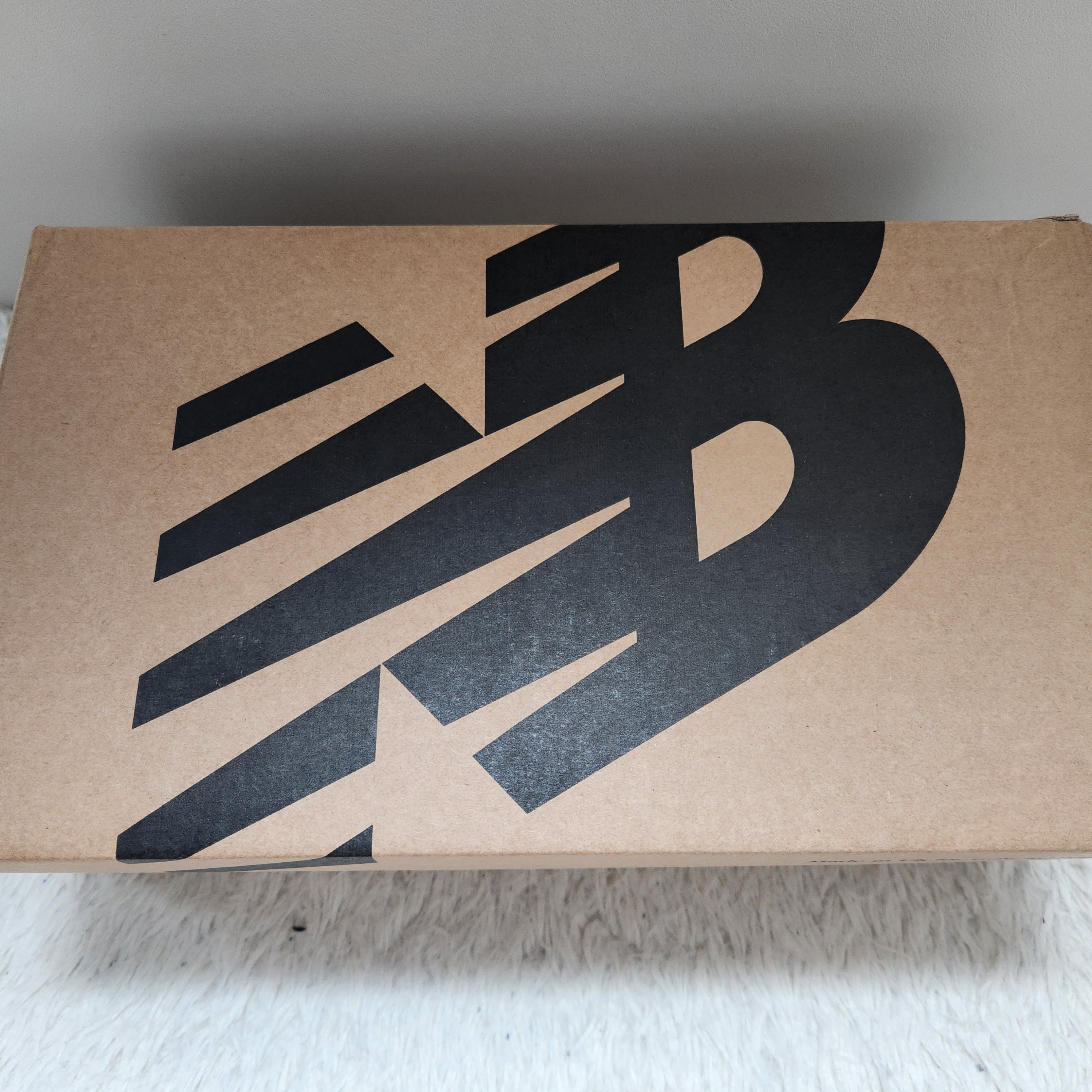 (W) New Balance 991 Made in UK Grey 착용 스타일 - 1