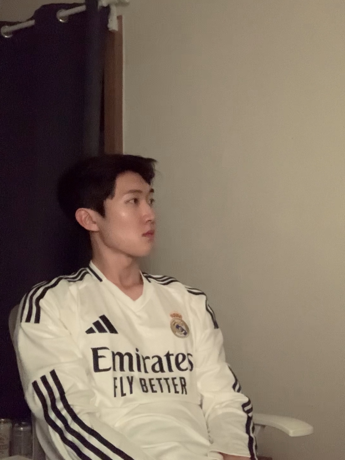 Adidas Real Madrid 2024/25 Home Long Sleeve Jersey White - KR Sizing (Non Marking Ver.) 착용 스타일