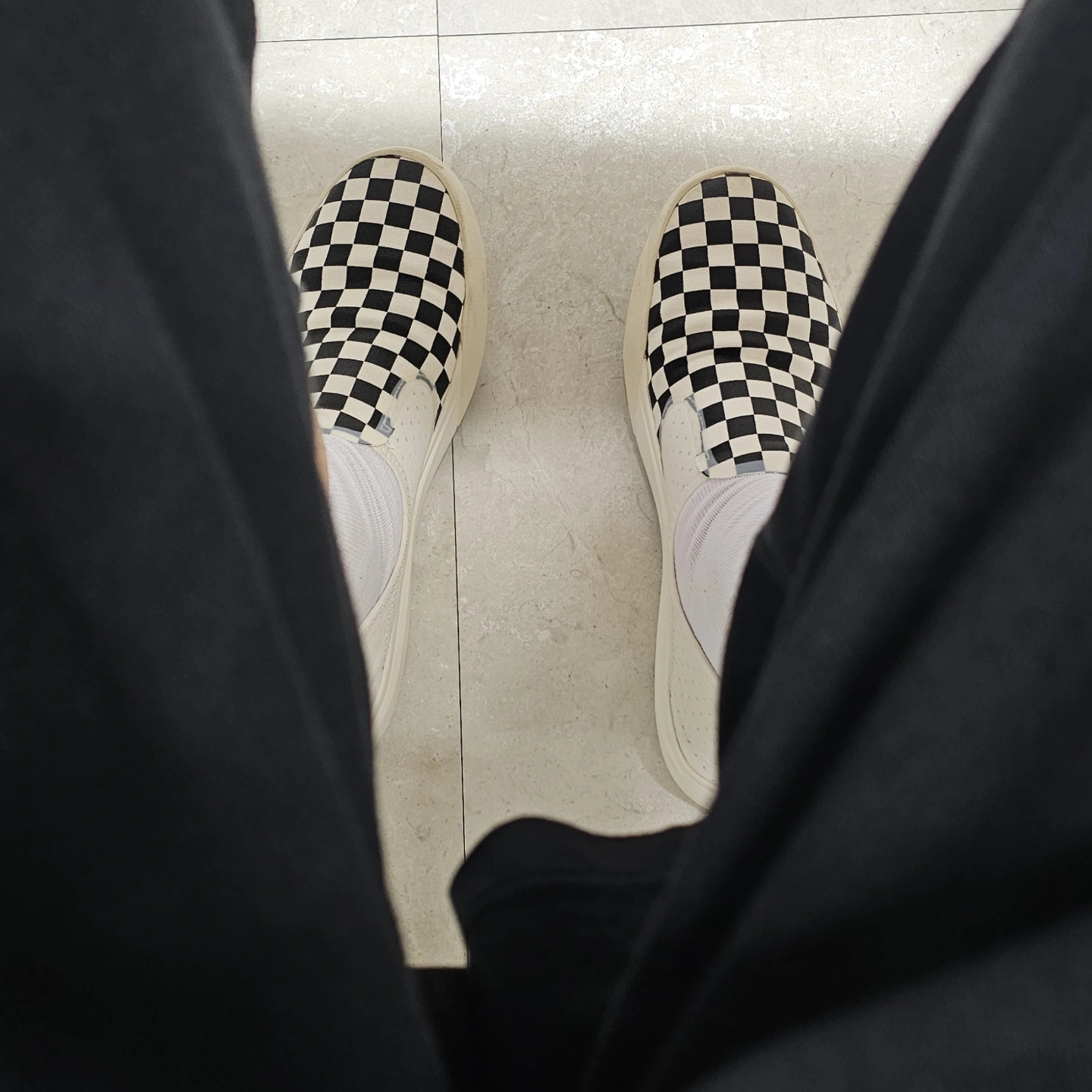 Vans Checkerboard Comfycush One Marshmallow 착용 스타일