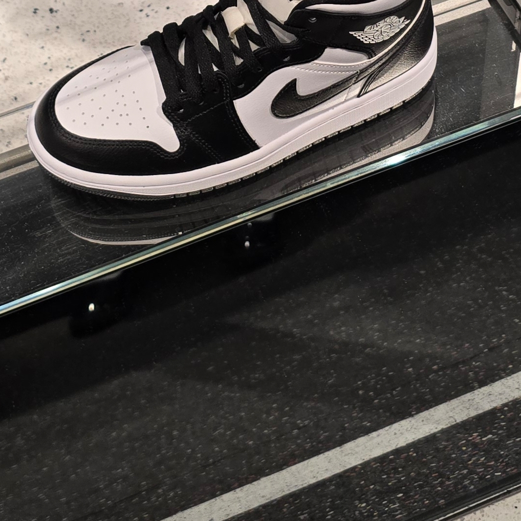 Jordan 1 High 85 Black White 착용 스타일
