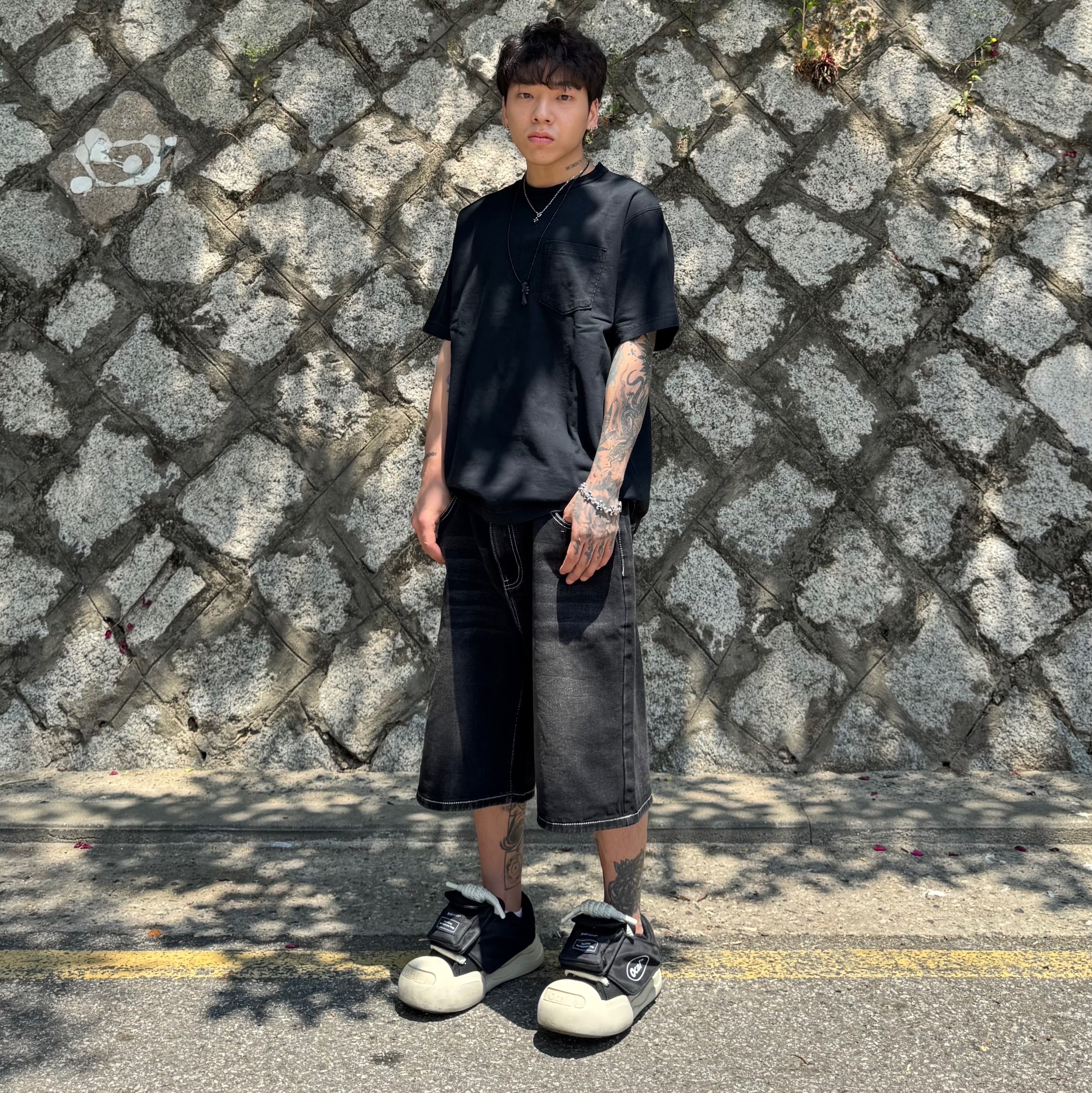 Scudo Vintage Cube Drop Necklace 착용 스타일 - 3