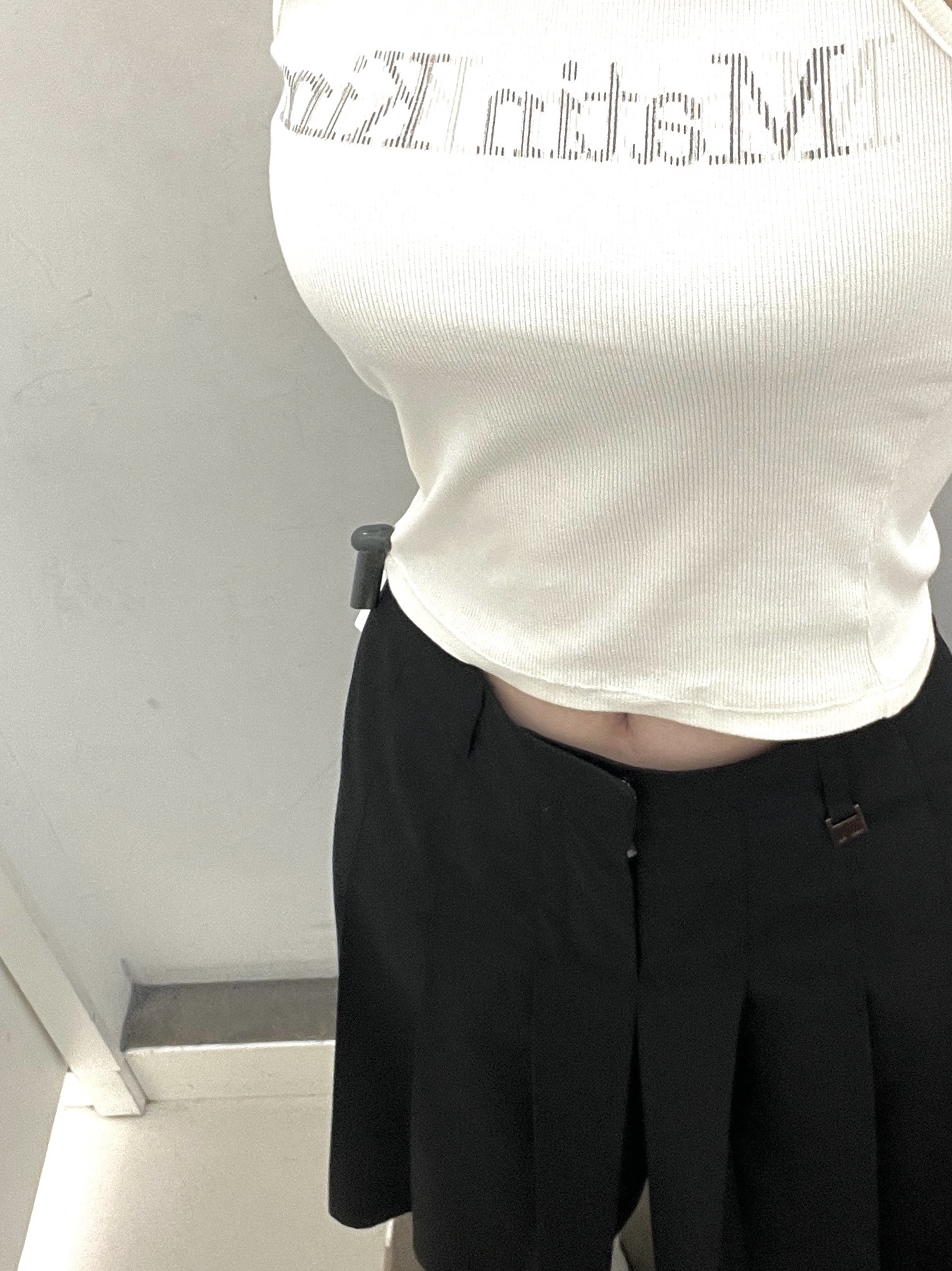 Pemont Dress Black 착용 스타일 - 2