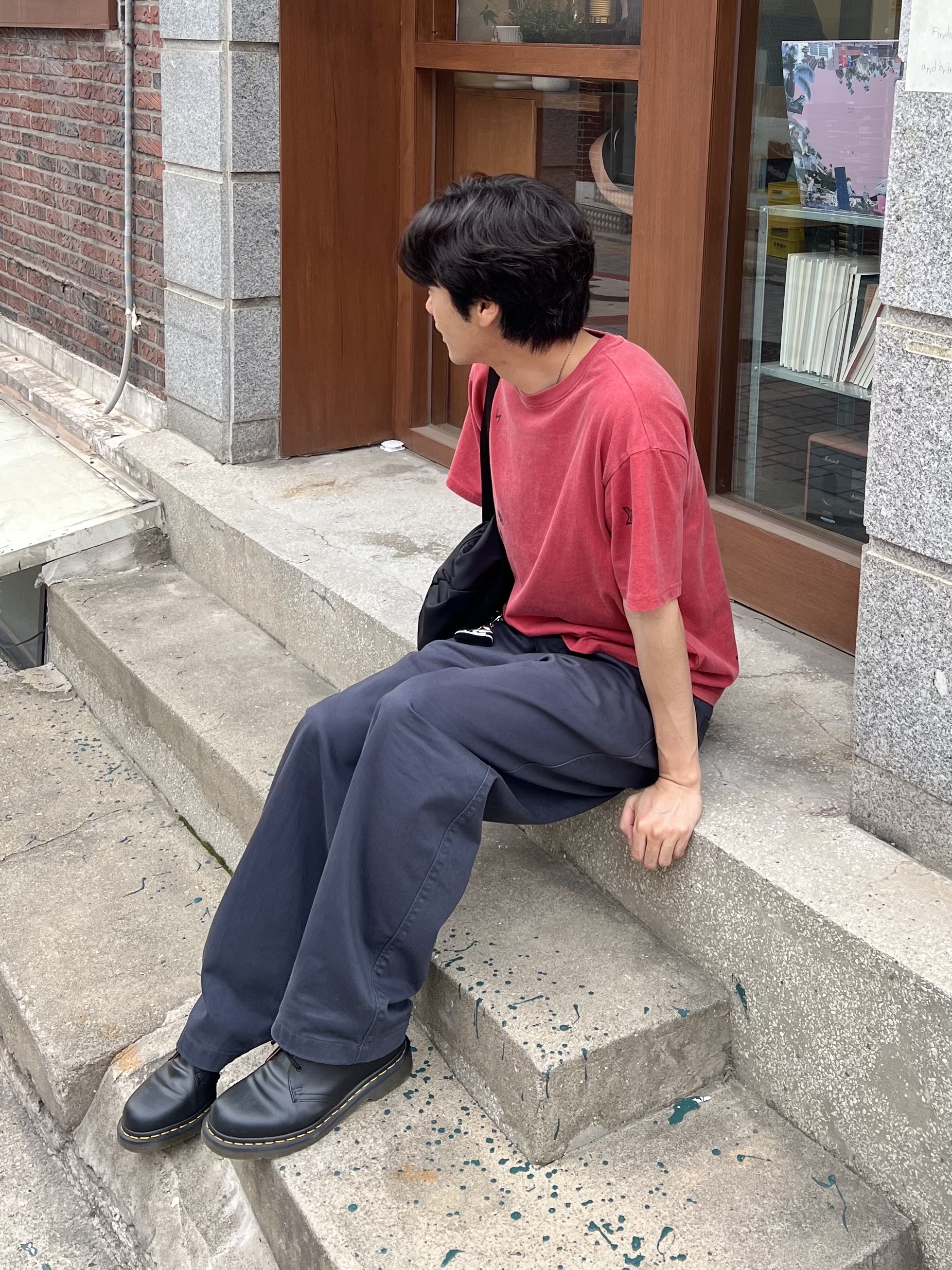 Dr. Martens 1461 Smooth Black 착용 스타일 - 1