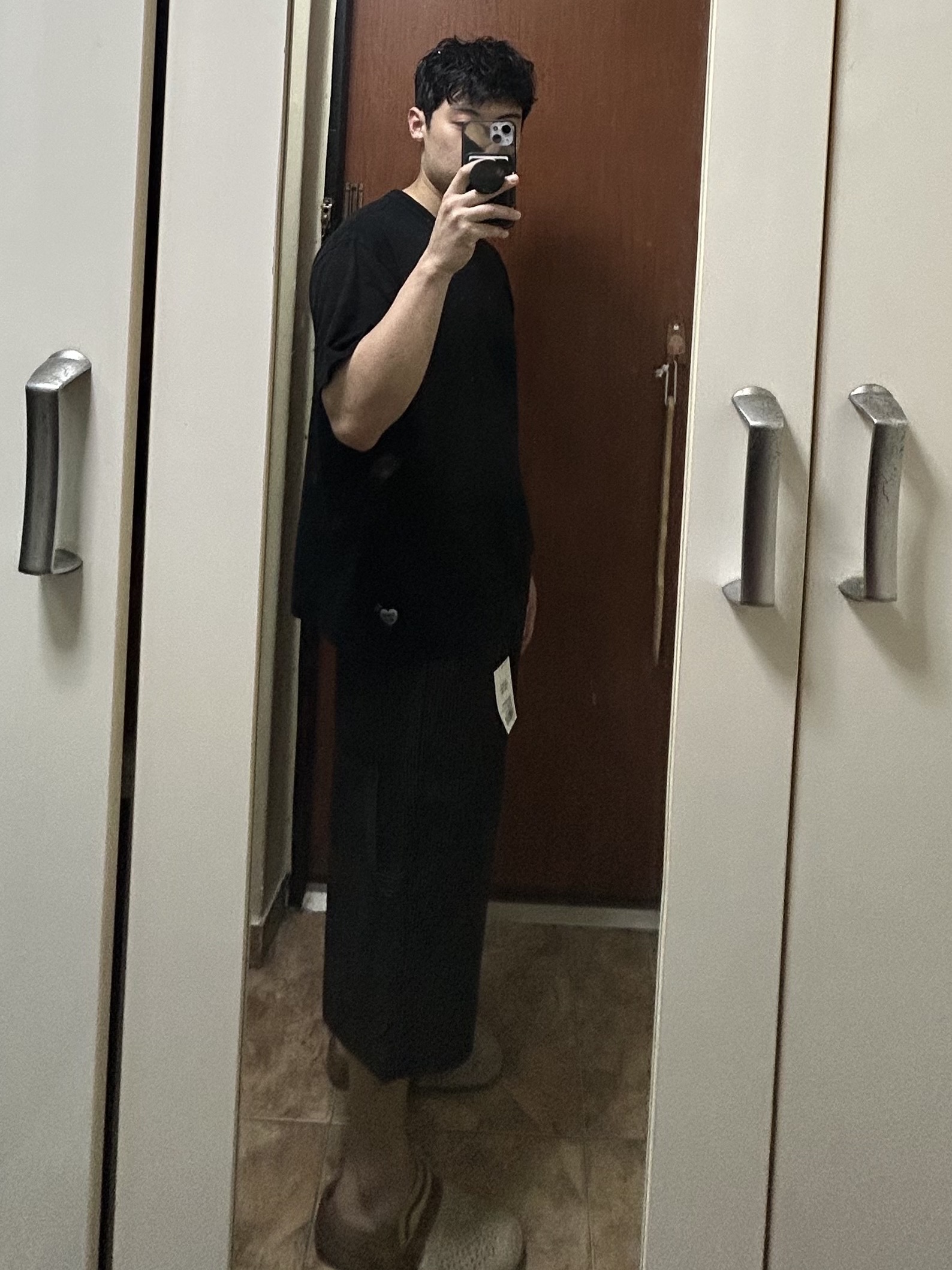 SLOW RECORD HOUSE Carpenter Bermuda Stripe Wide Denim Pants Black, Human Made T-Shirts Black (3 Pack) 착용 스타일 - 2