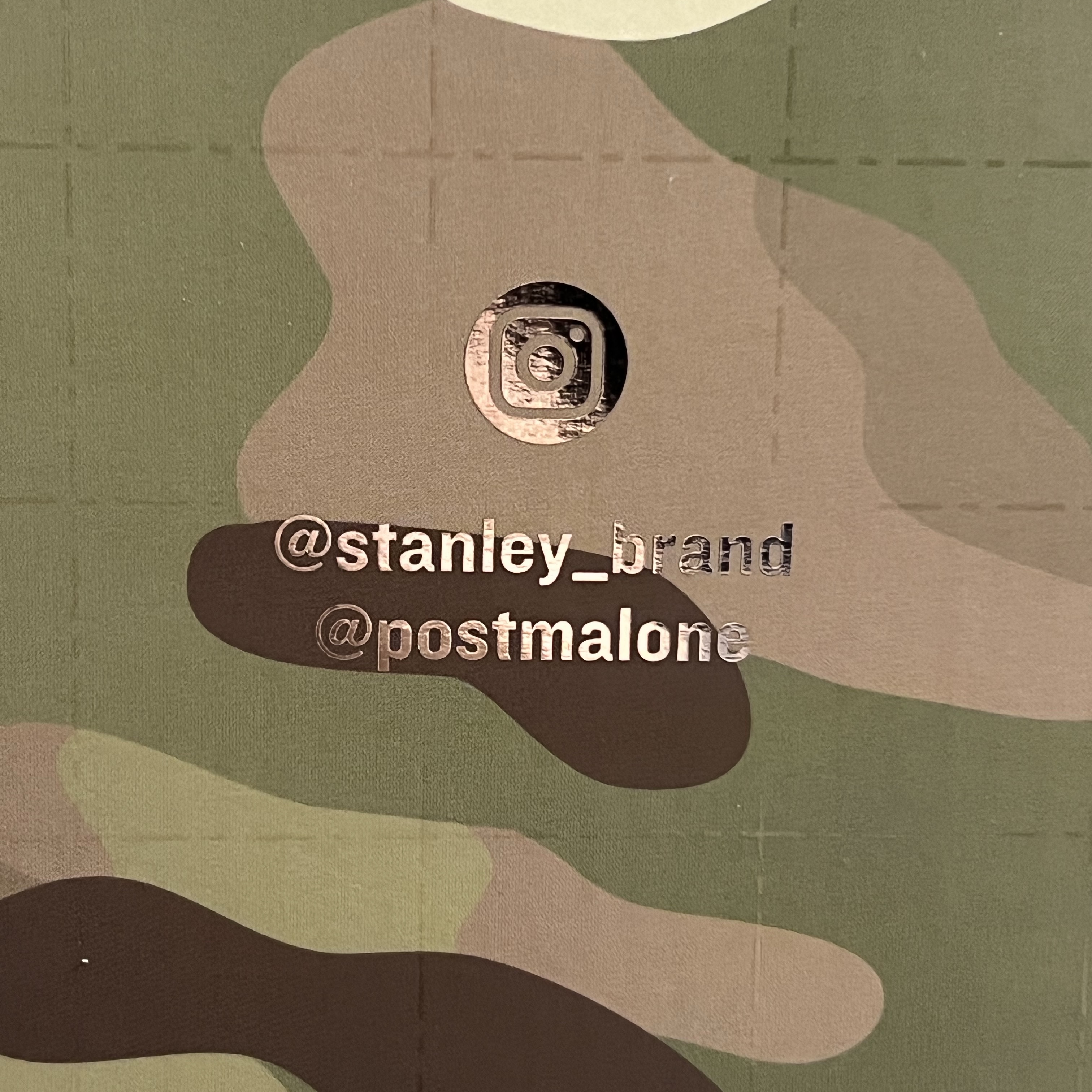 Stanley x The Post Malone Quencher H2.0 Flowstate Tumbler 1.18L Multicam 착용 스타일 - 2