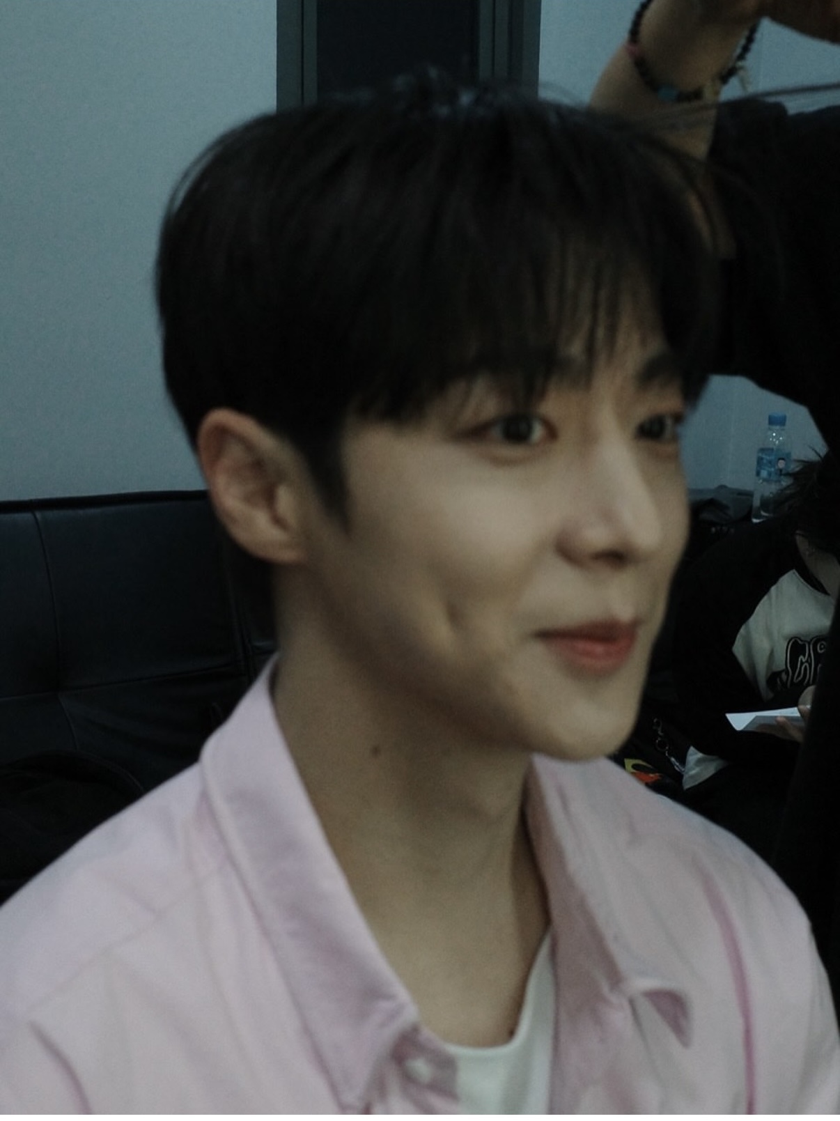STU Wire Shirts Pink 착용 스타일 - 4