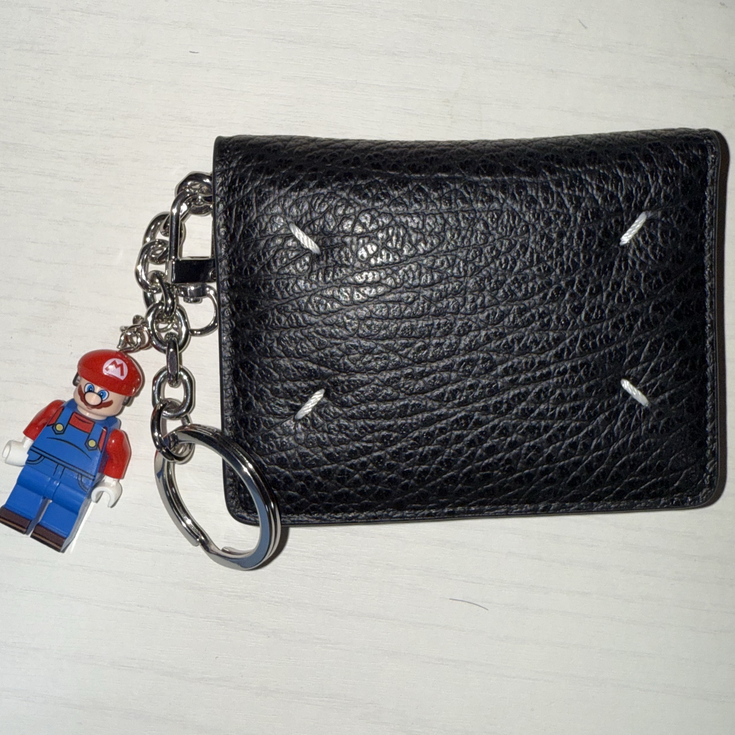 Maison Margiela Keyring Wallet Black 착용 스타일