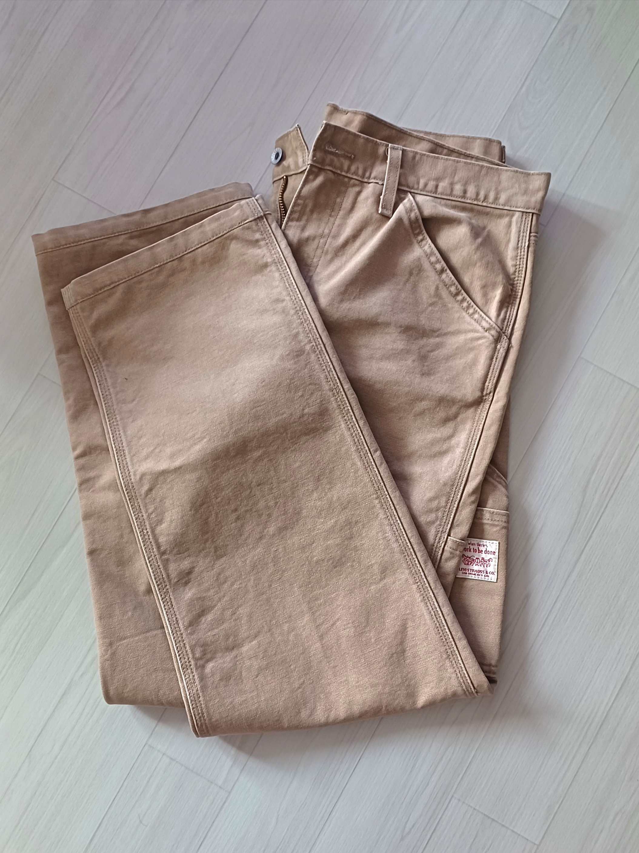 Levi's 568 Loose Straight Carpenter Pants Tiger's Eye Brown 착용 스타일