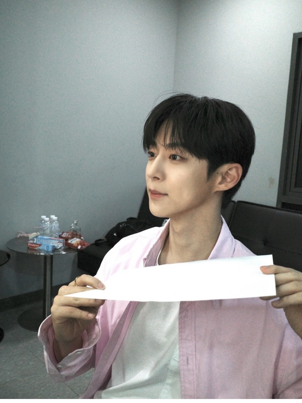 STU Wire Shirts Pink 착용 스타일 - 1