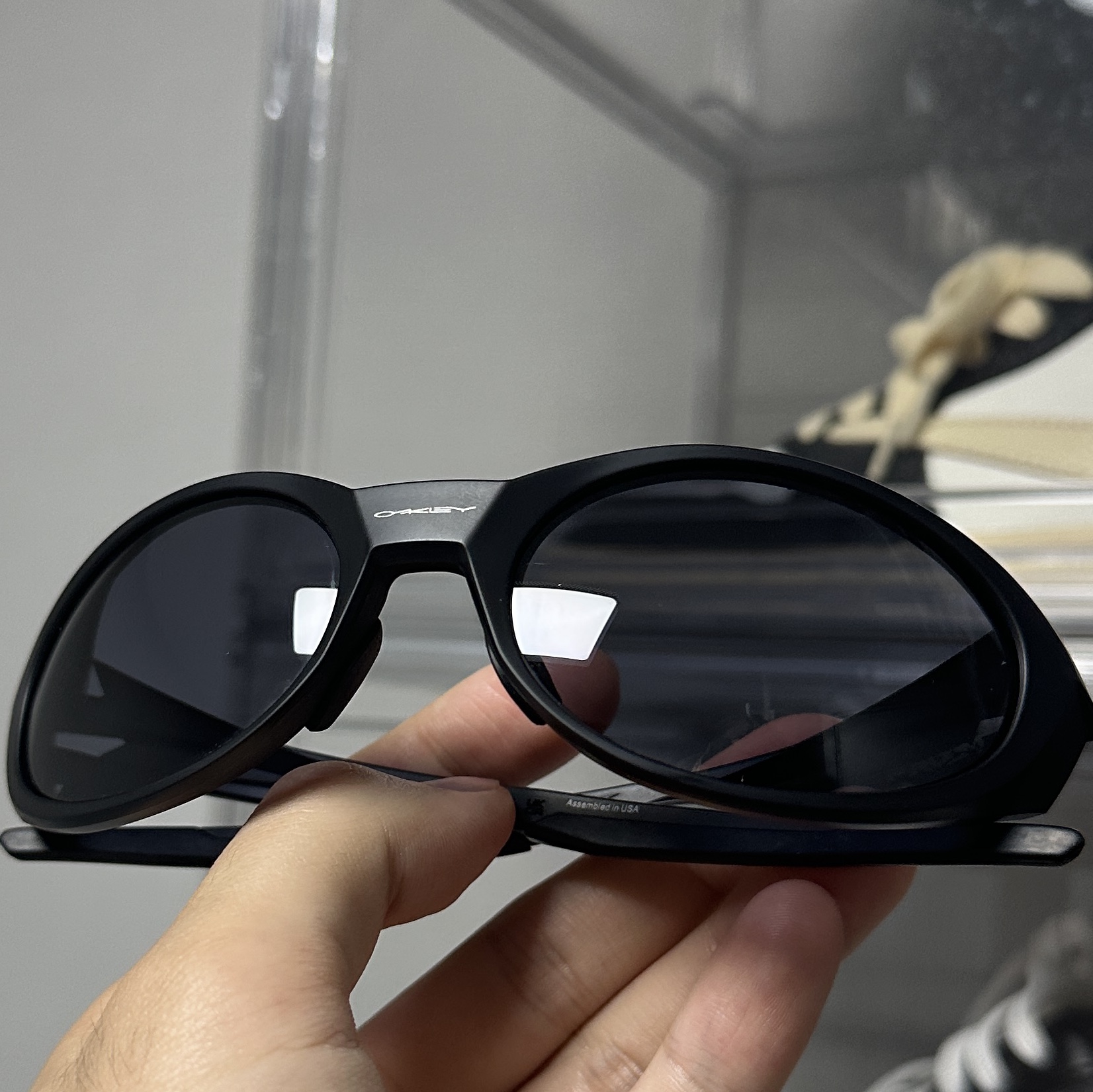 Oakley Eye Jacket Redux Matte Black Frame Prizm Grey Lenses High Bridge Fit 착용 스타일
