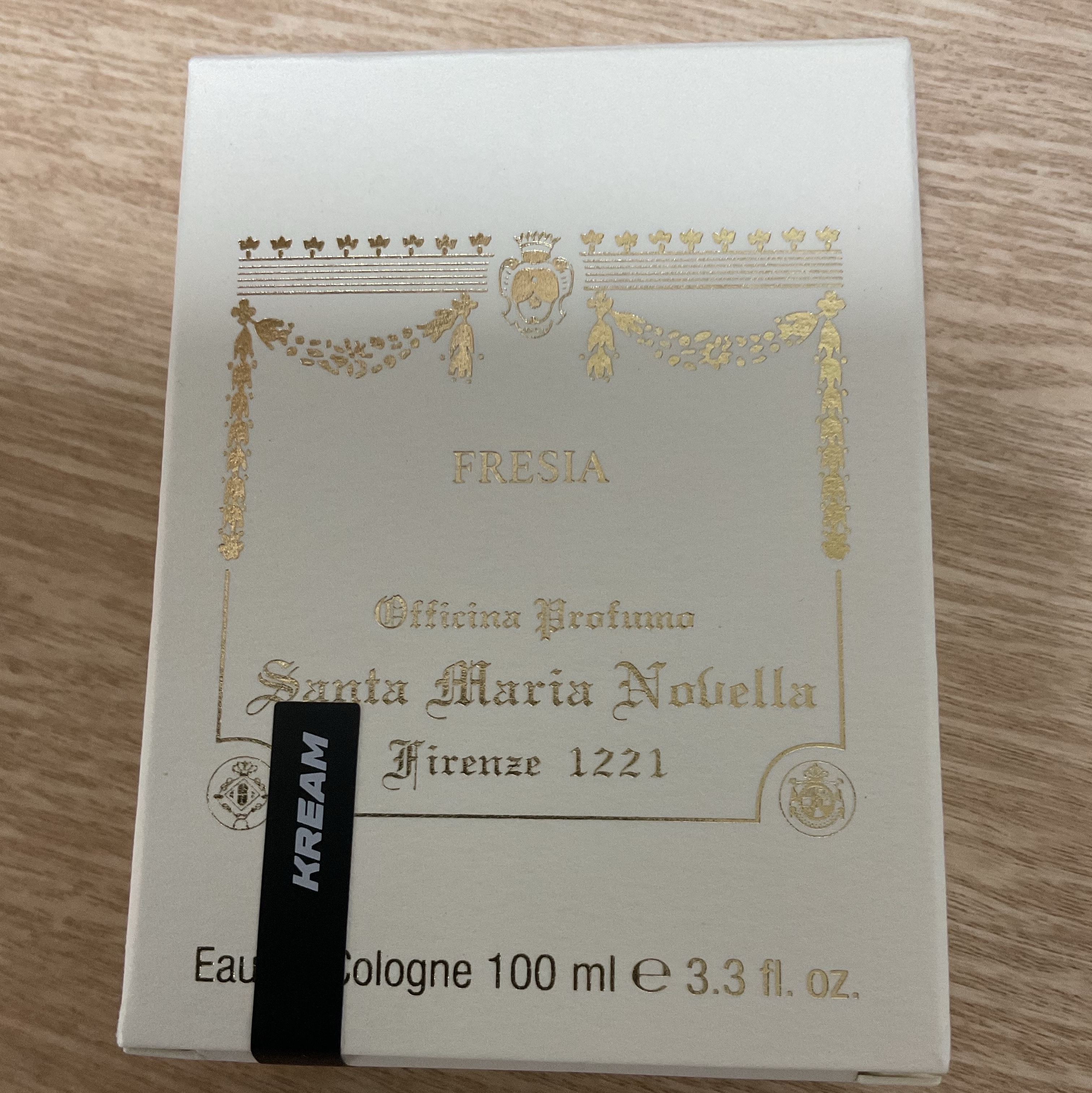 Santa Maria Novella Fresia Eau de Cologne 100ml 착용 스타일