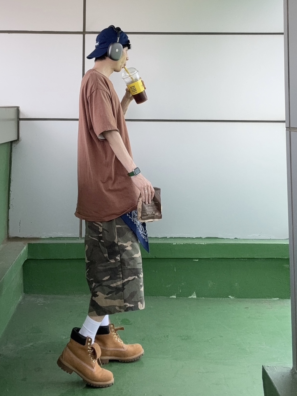 Timberland Premium 6 inch Waterproof Boot Wheat Nubuck - Medium, SLOW RECORD HOUSE Carpenter Bermuda Wide Camo Pants Vintage Green 착용 스타일 - 5