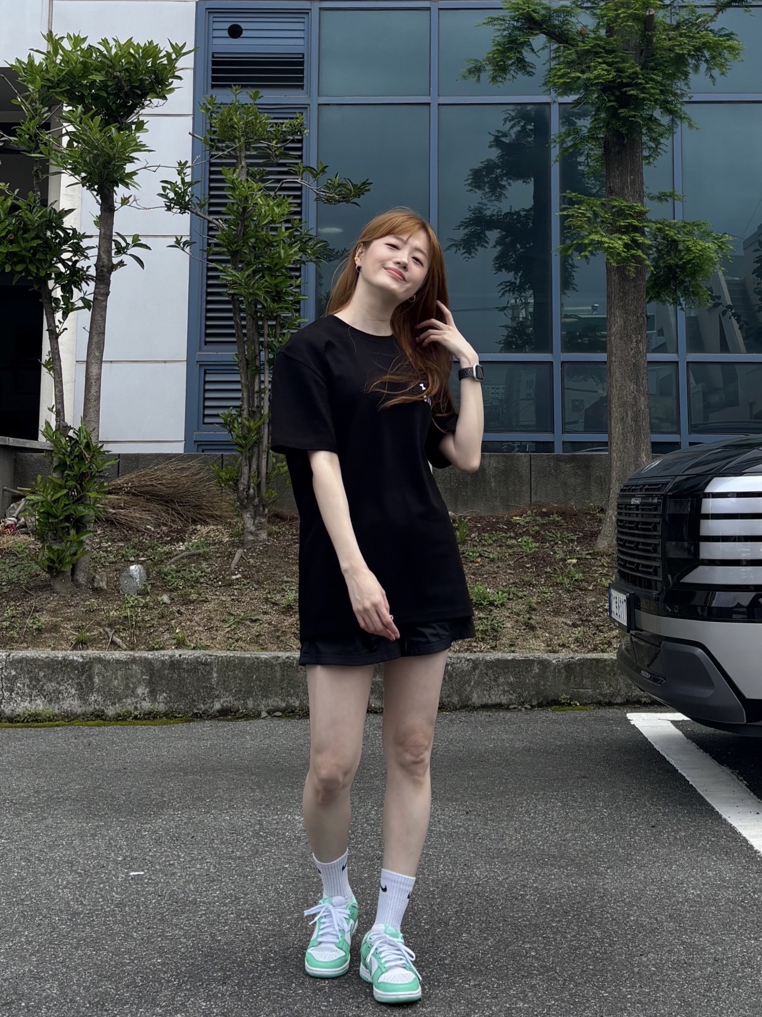 IAB Studio 10th Anniversary T-Shirts Pack White & Black (2 Pack), (W) Nike Dunk Low Green Glow 착용 스타일 - 3