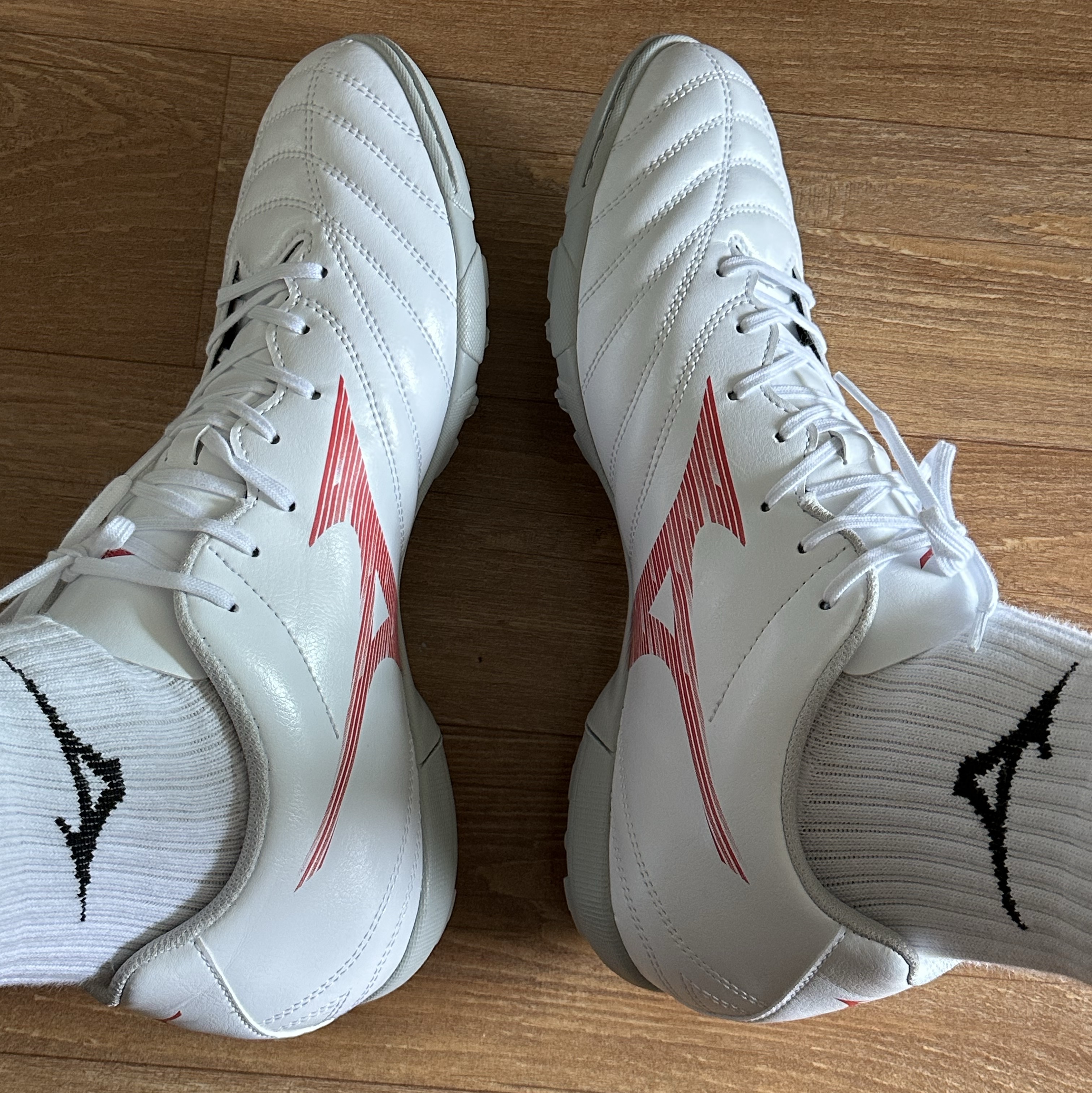 Mizuno Monarcida Neo III Select AS White Red 착용 스타일