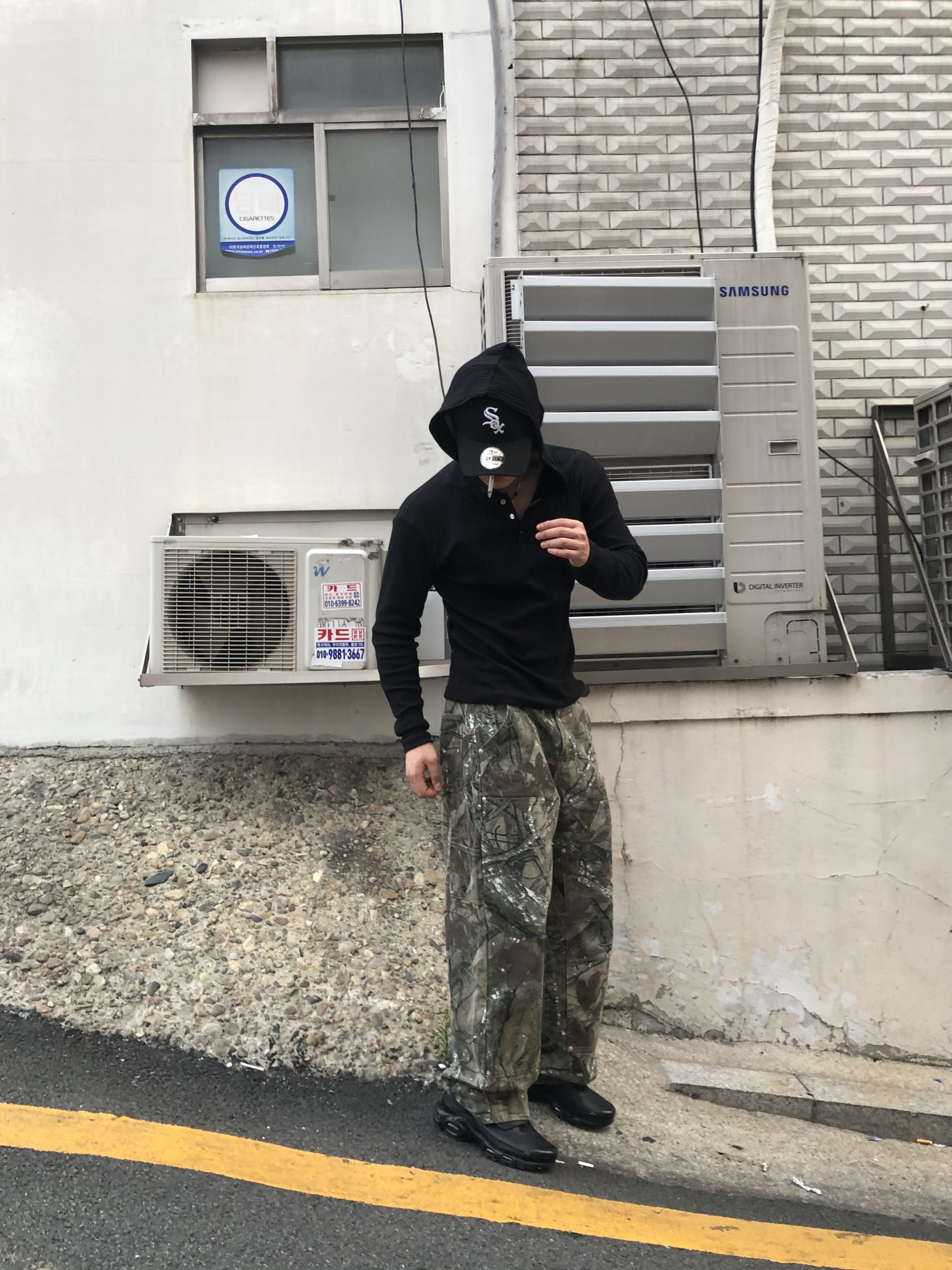 (W) Nike Air Max Plus TNPO Black, IATF x New Era White Sox Stadium Cap Black 착용 스타일 - 4