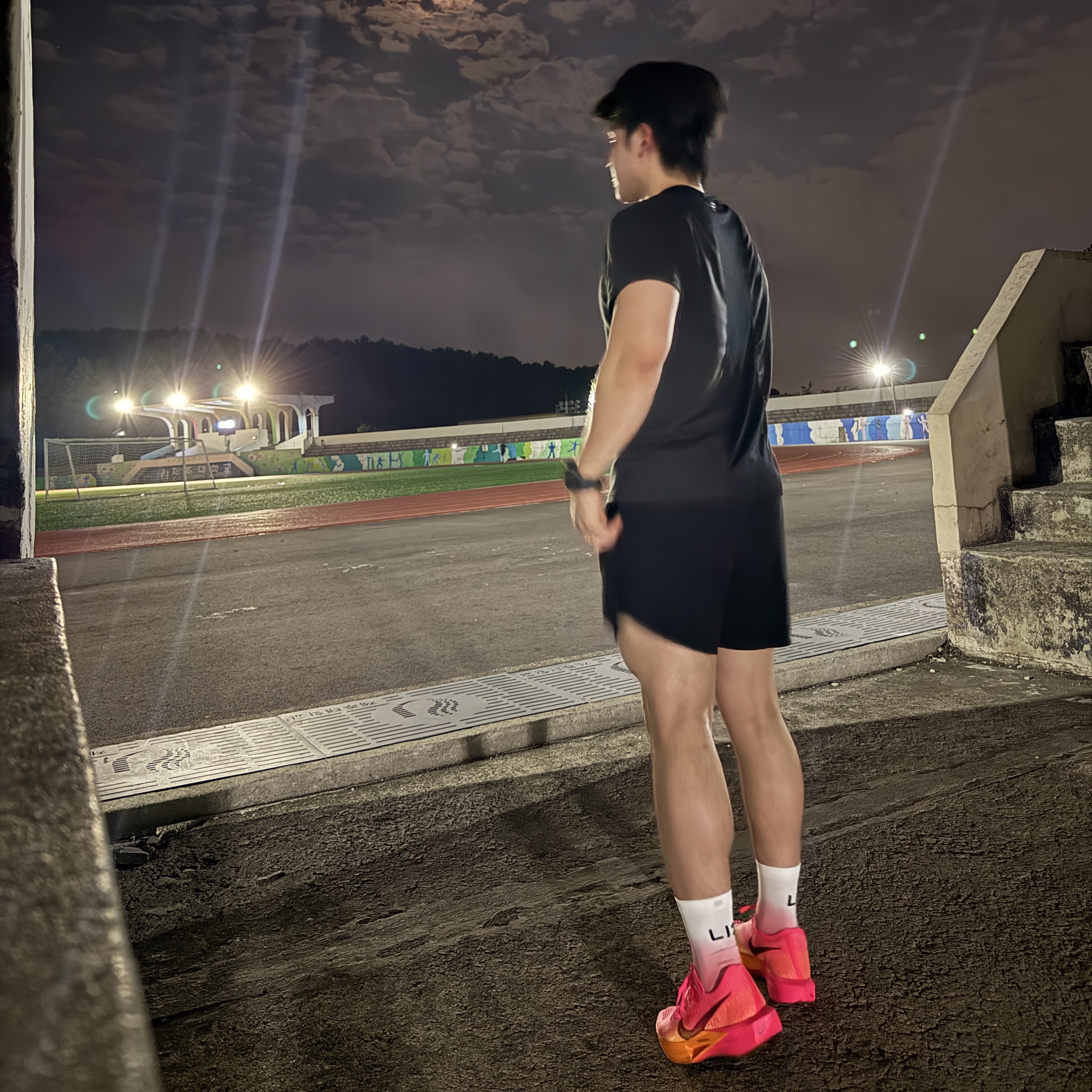 Nike ZoomX Vaporfly Next% 3 Hyper Pink 착용 스타일 - 1