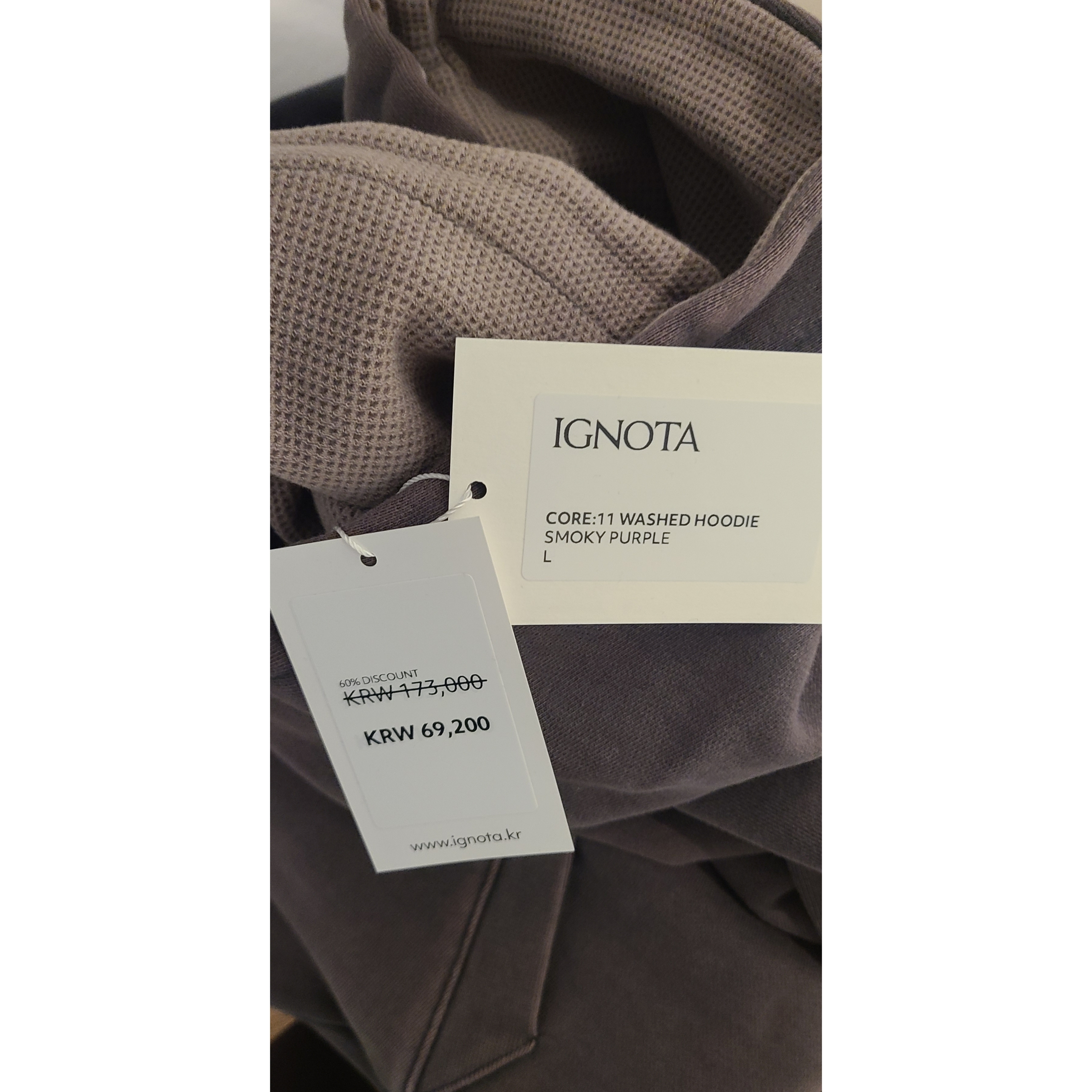 Ignota Core:11 Washed Hoodie Smoky Purple 착용 스타일 - 2