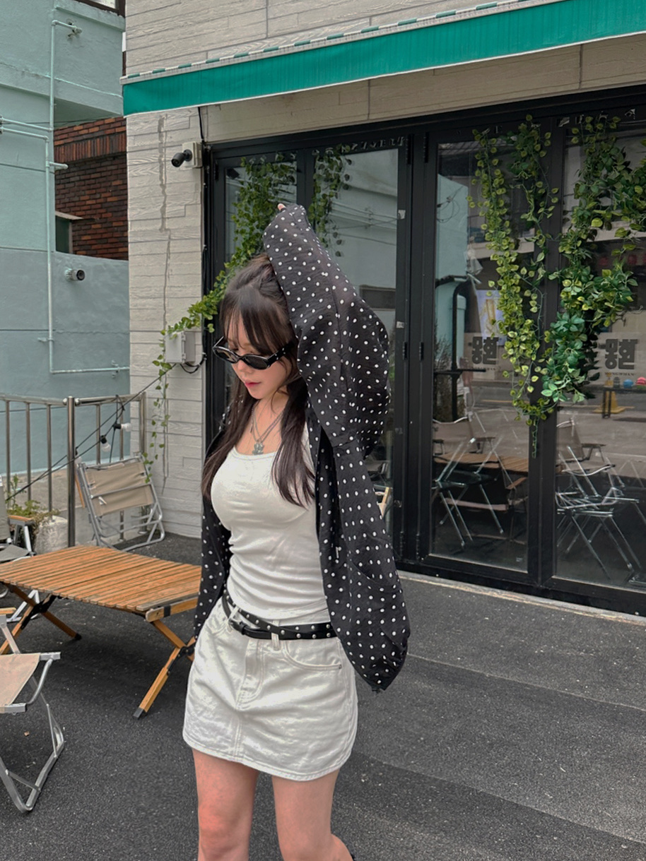 Gentle Monster x Maison Margiela MM206 Black Gray 착용 스타일 - 3