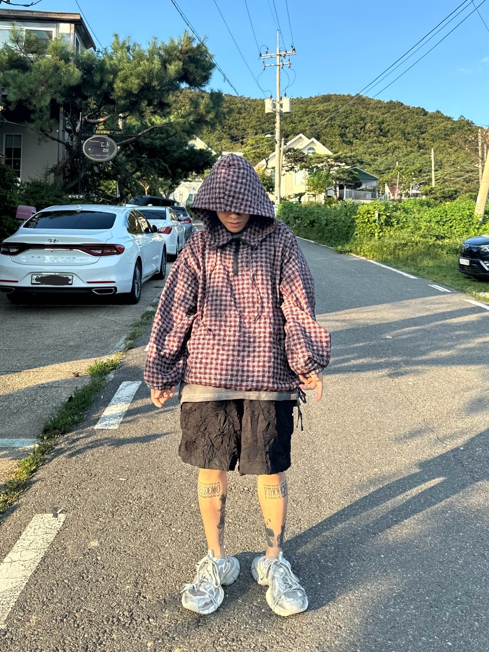 Balenciaga 3XL Sneakers Light Beige 착용 스타일 - 1