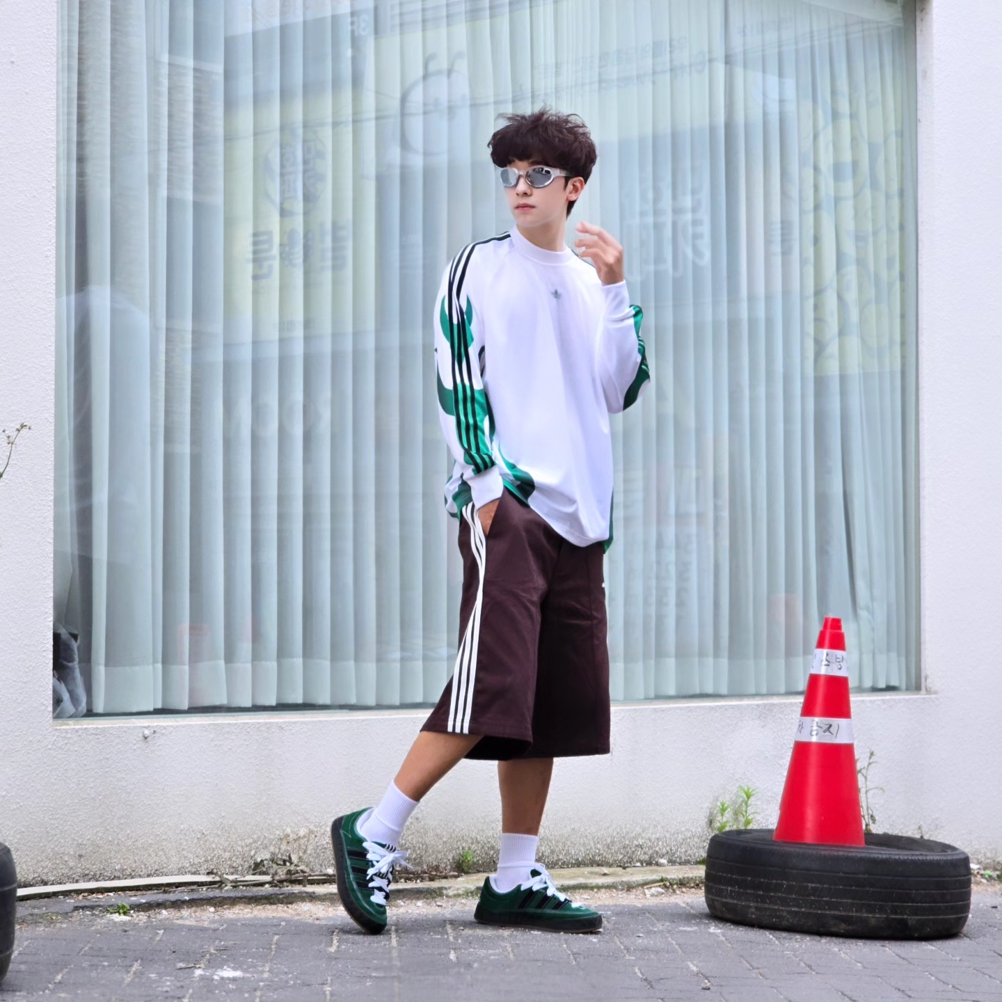 Adidas Flames Bike Shirt White - KR Sizing, Adidas Flames Bike Shirt White - US Sizing 착용 스타일 - 4