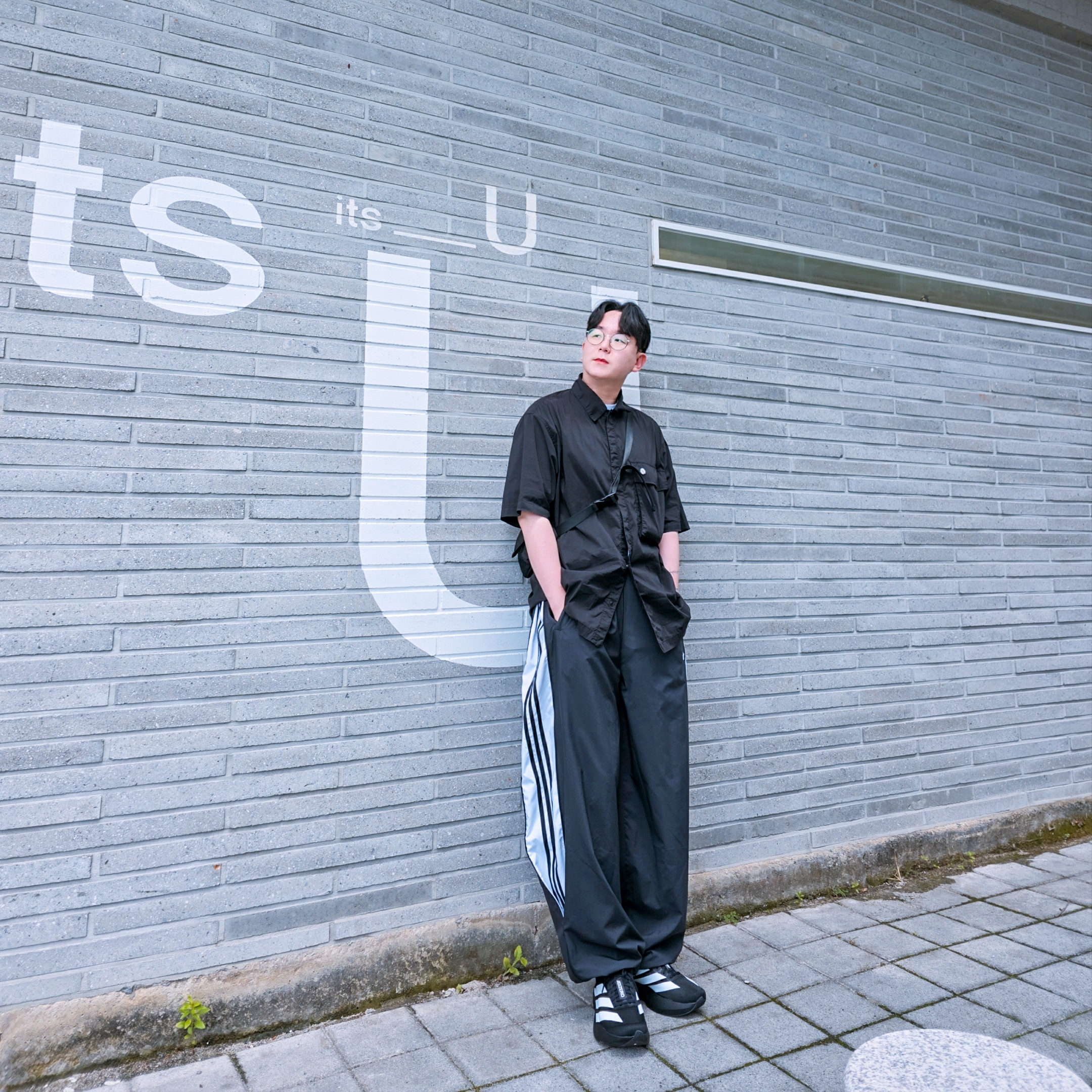 Adidas Adizero EVO SL Core Black Cloud White, (W) Adidas Adilenium Season 3 Zip Track Joggers Black - KR Sizing 착용 스타일