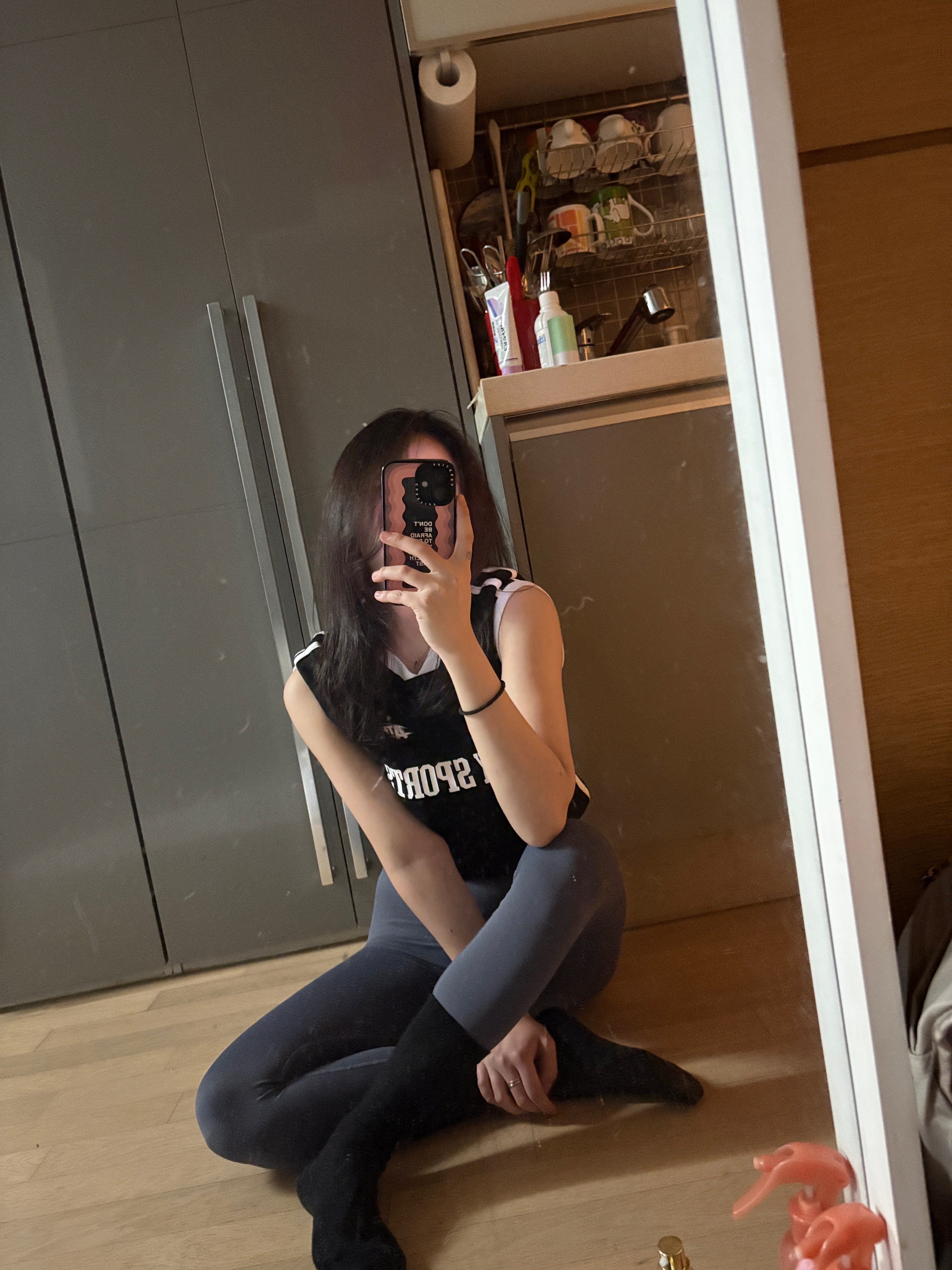 BORN TO WIN Crack B Pigment Crop T-Shirts Charcoal, (W) Nike Shox R4 White Metallic Silver 착용 스타일 - 6