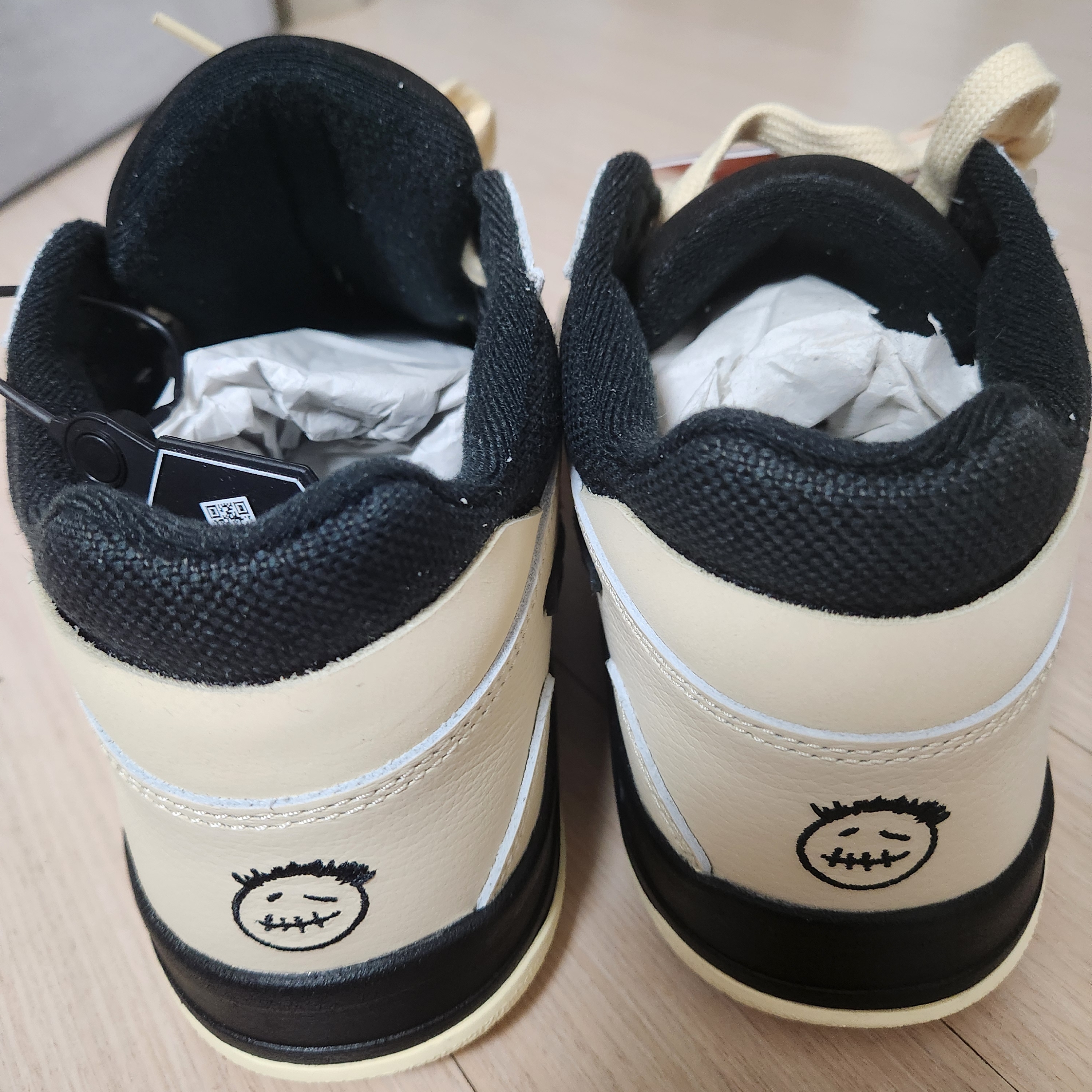 Jordan x Travis Scott Jumpman Jack TR Bright Cactus 착용 스타일 - 5