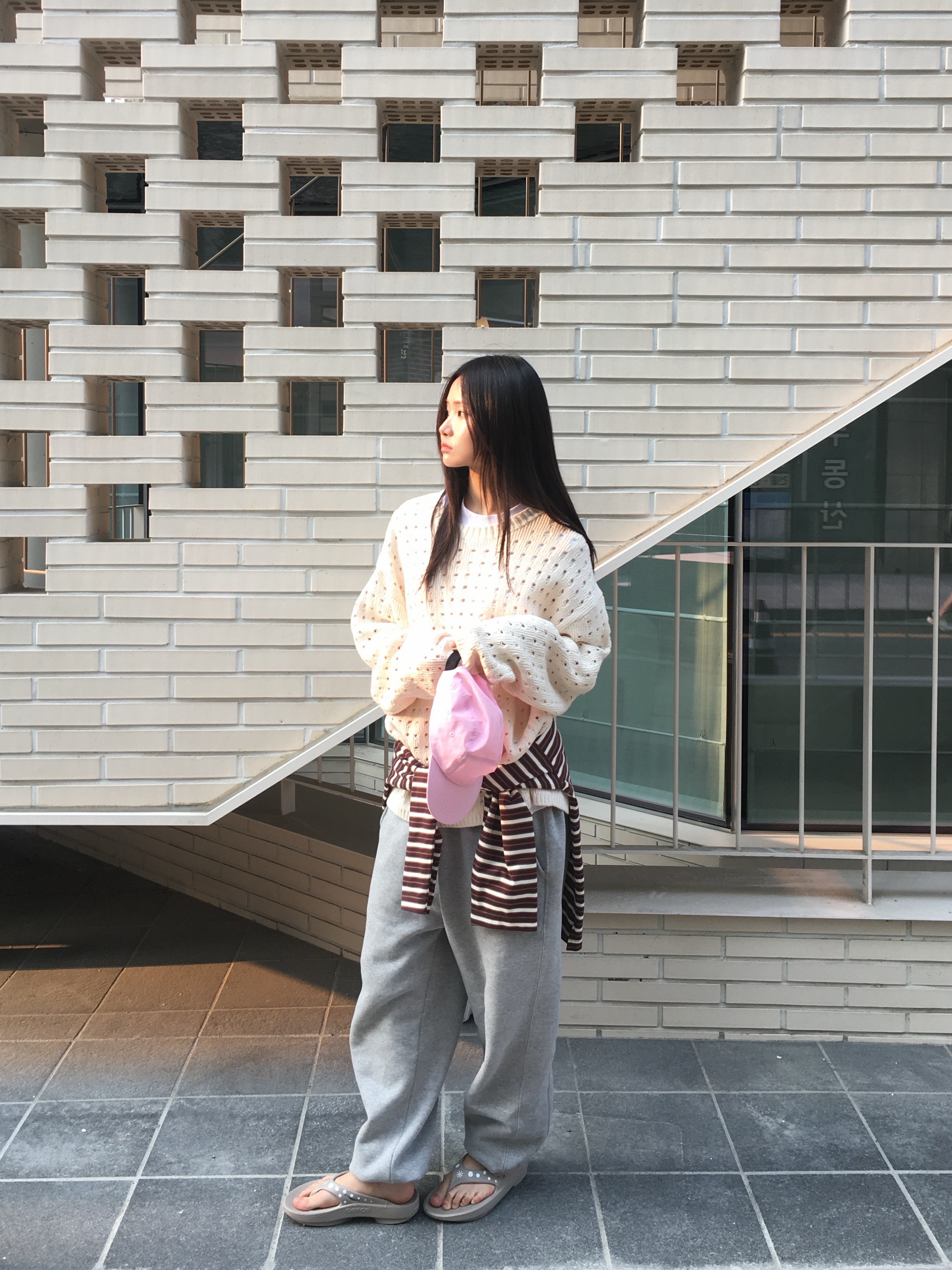 Oofos x 10 Corso Como Original Nomad 착용 스타일 - 1
