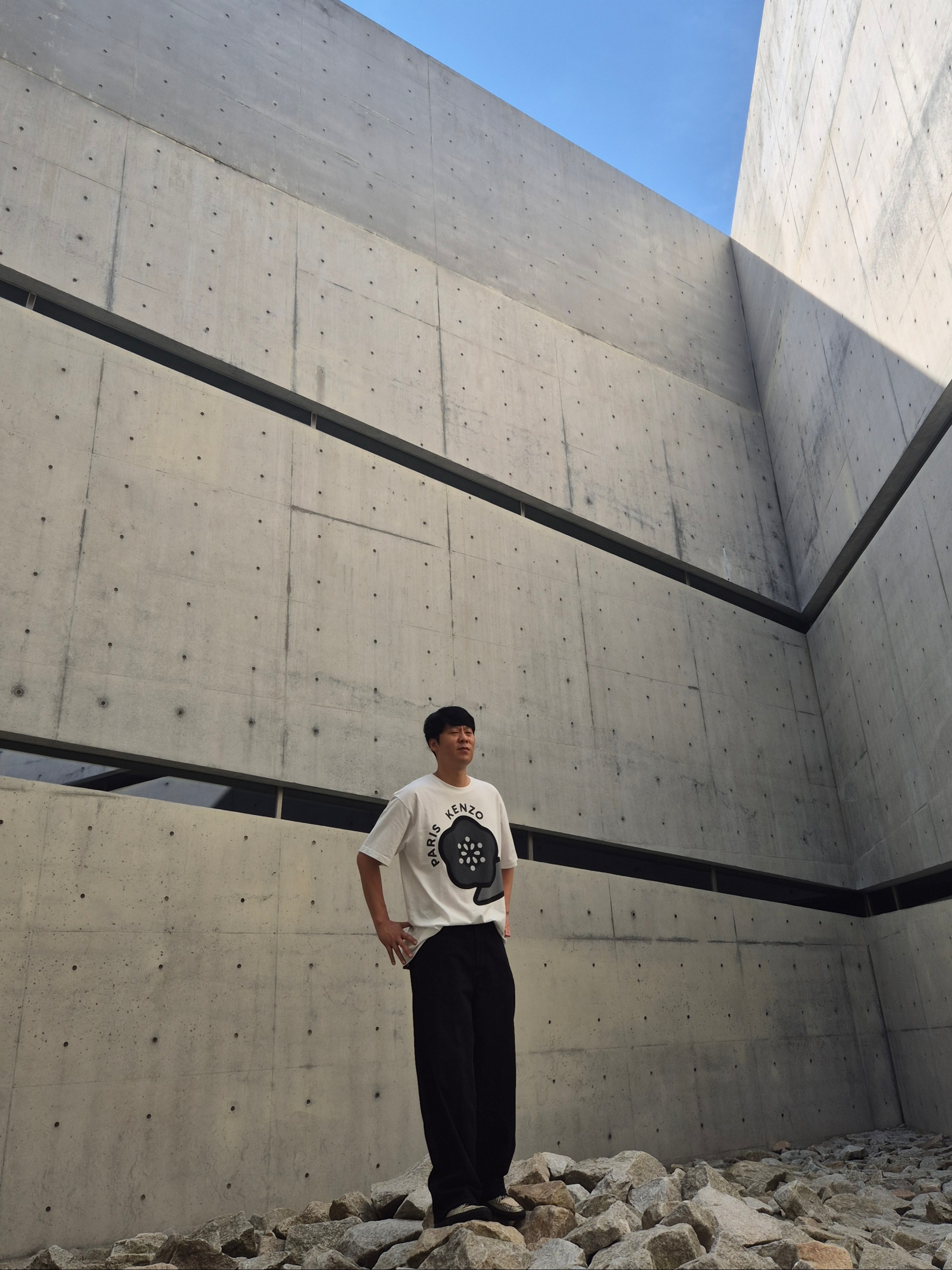 Our Legacy Vast Cut Overdyed Big Lumbercheck Print, Kenzo Pop Boke Classic T-Shirt White 착용 스타일 - 4