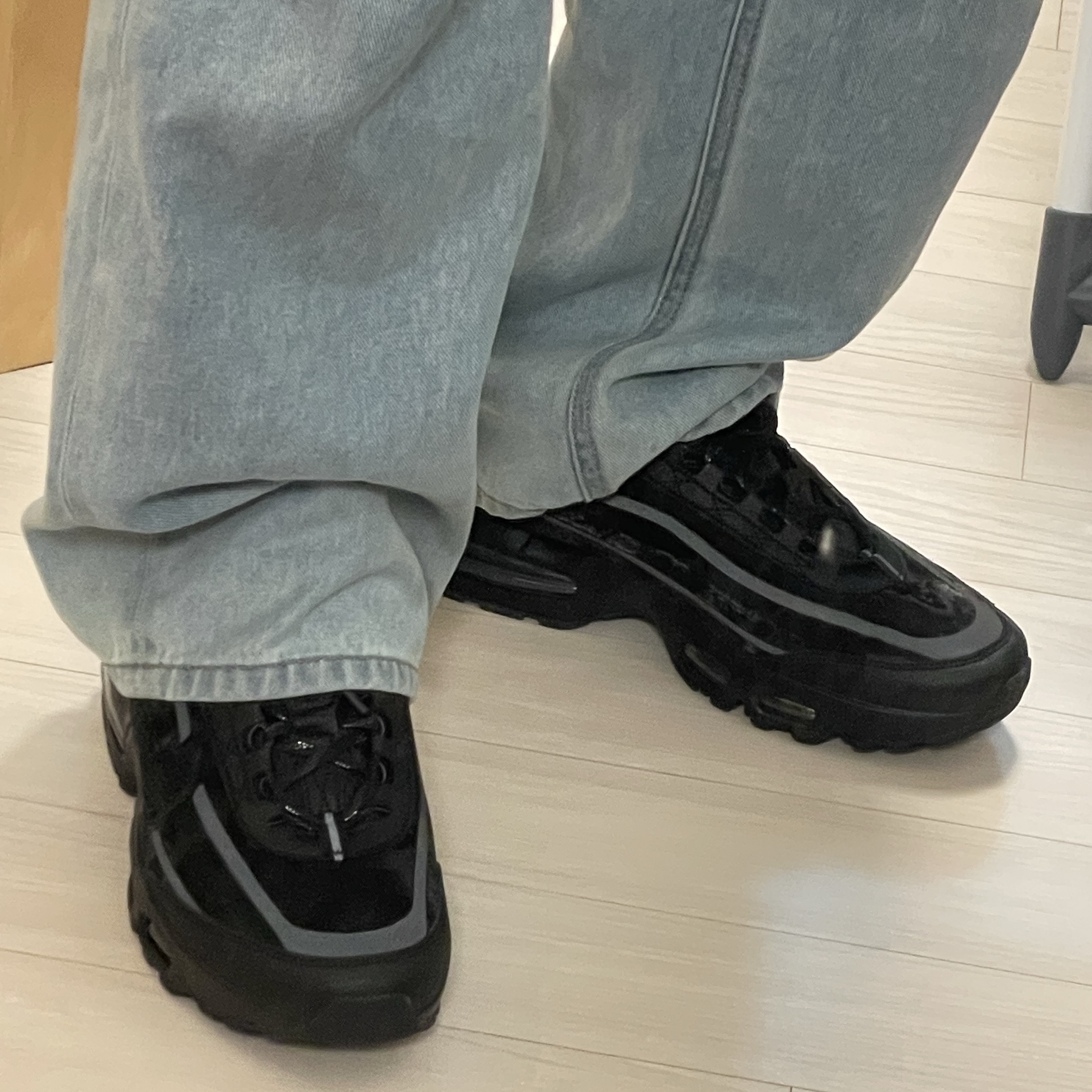 Nike x Worksout Air Max 95 Black Anthracite 착용 스타일 - 6