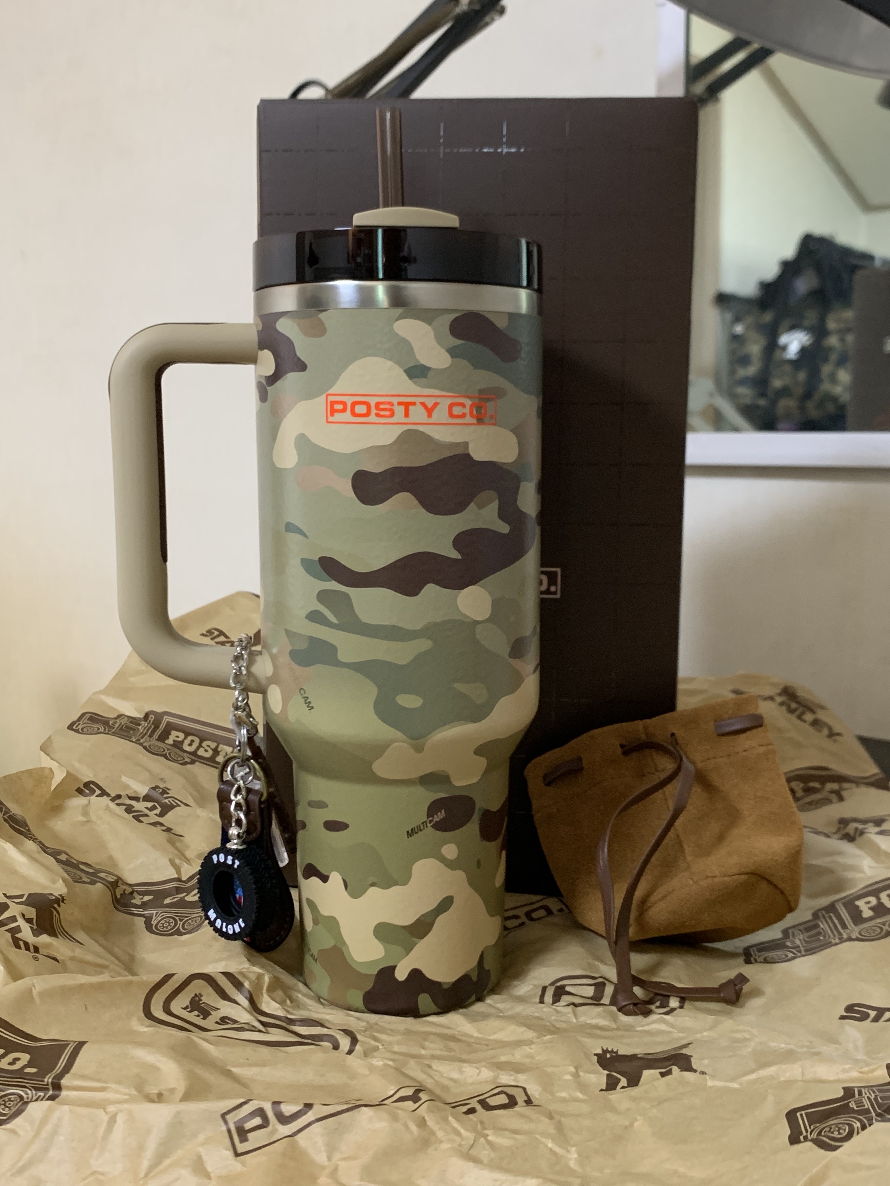 Stanley x The Post Malone Quencher H2.0 Flowstate Tumbler 1.18L Multicam 착용 스타일 - 2