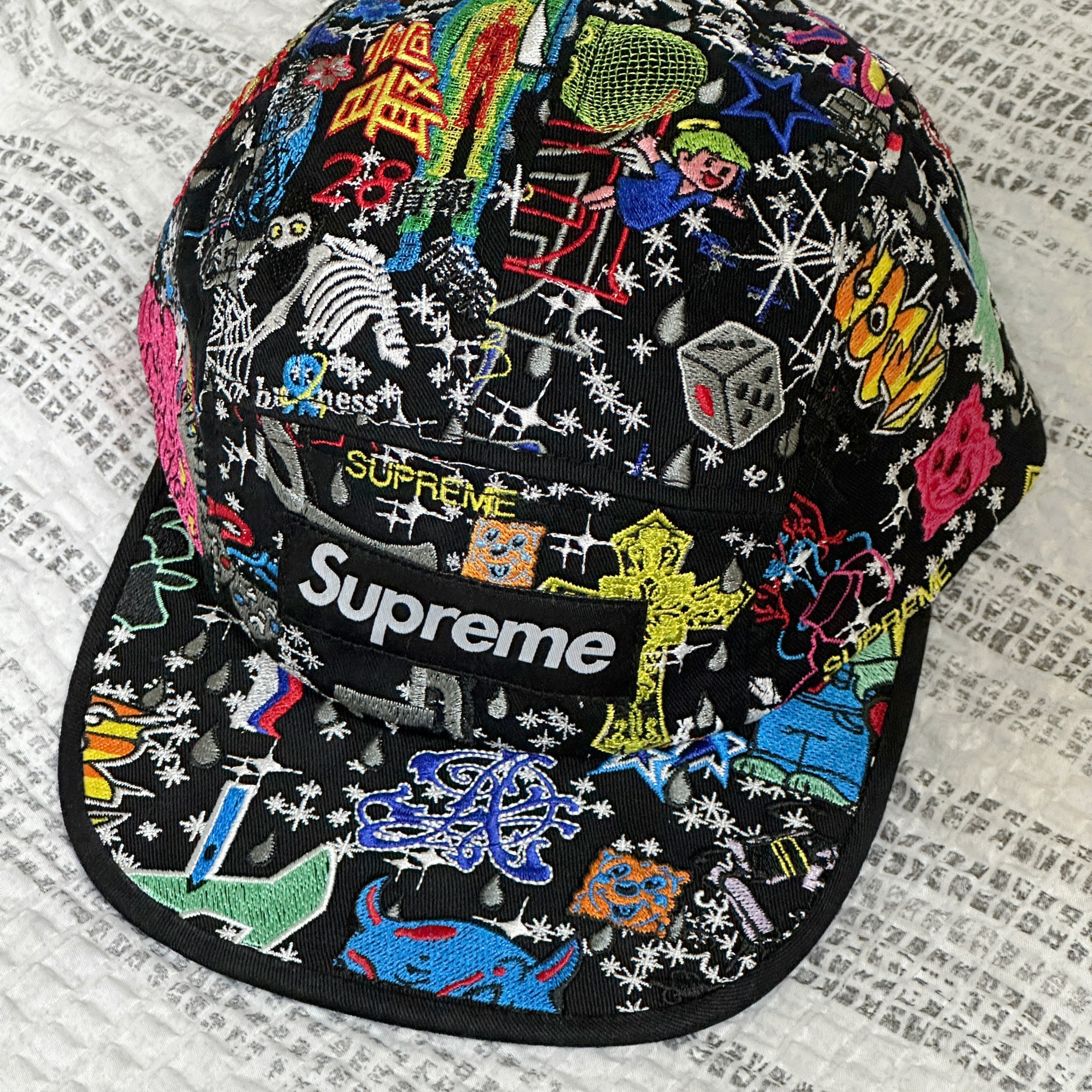 Supreme AOI Embroidered Camp Cap Black - 25SS 착용 스타일