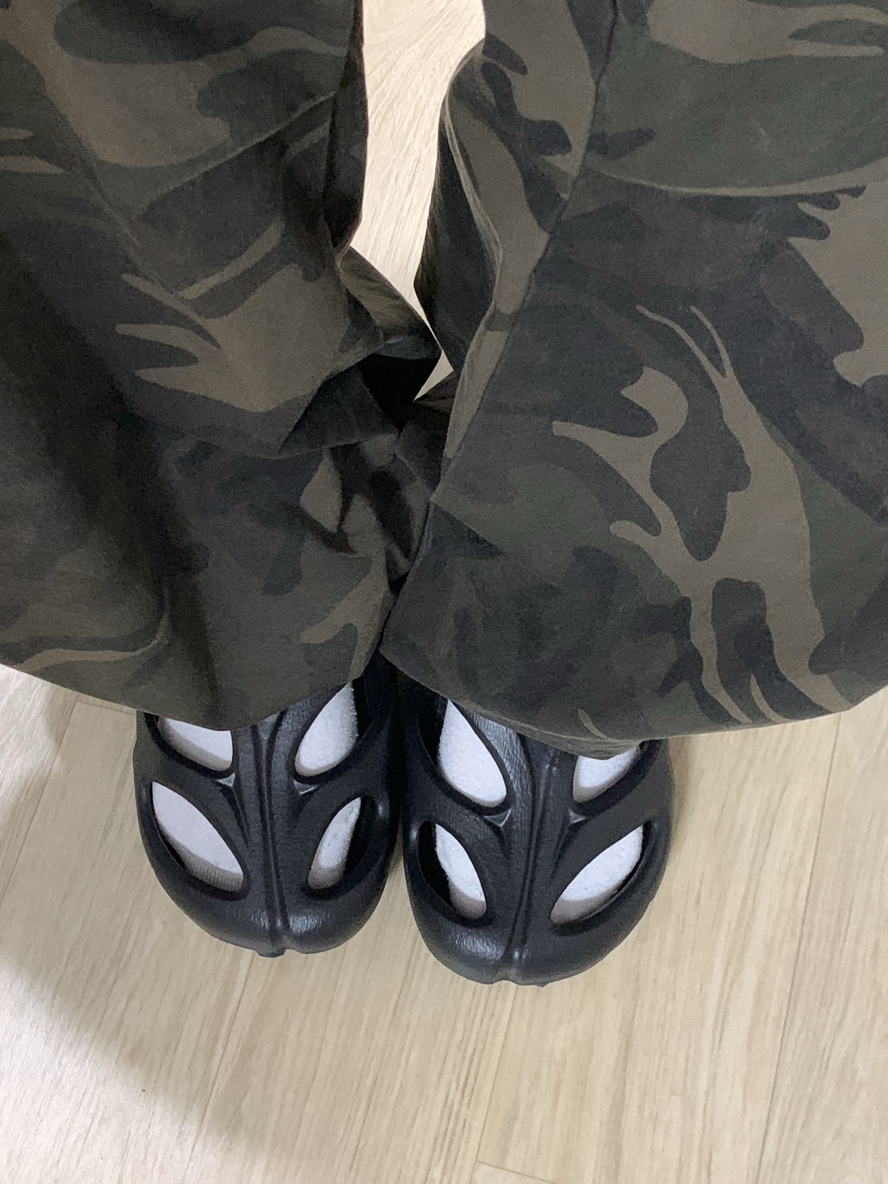 (W) Keen Shanti Black Dawn Blue 착용 스타일 - 2