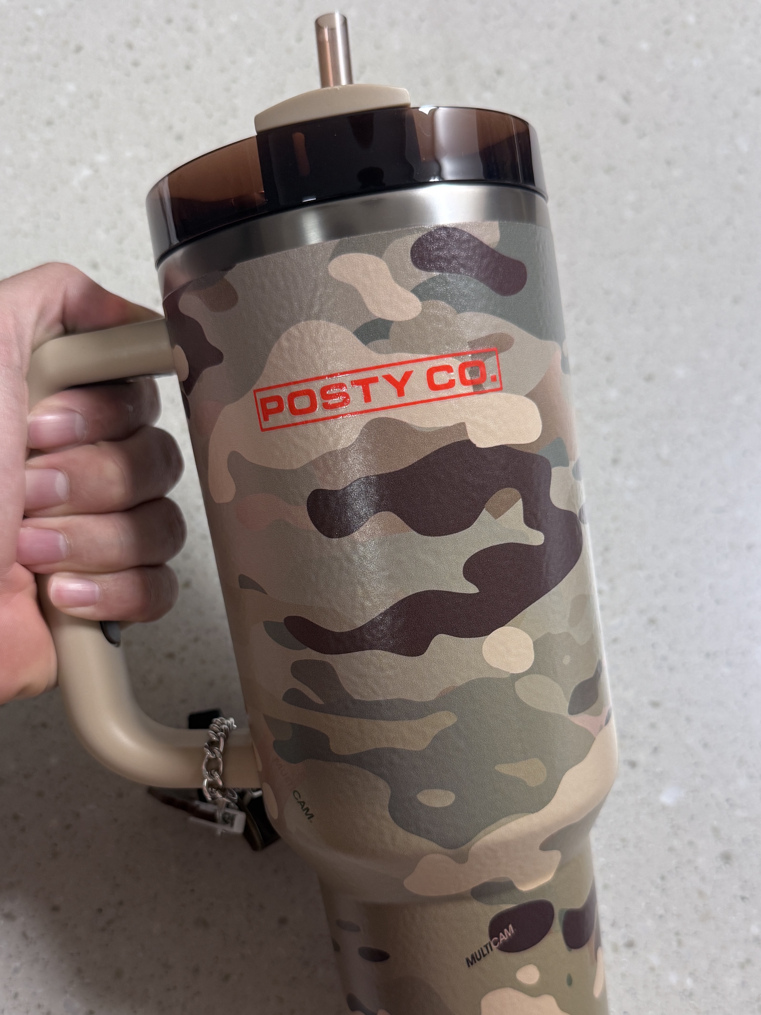 Stanley x The Post Malone Quencher H2.0 Flowstate Tumbler 1.18L Multicam 착용 스타일 - 1